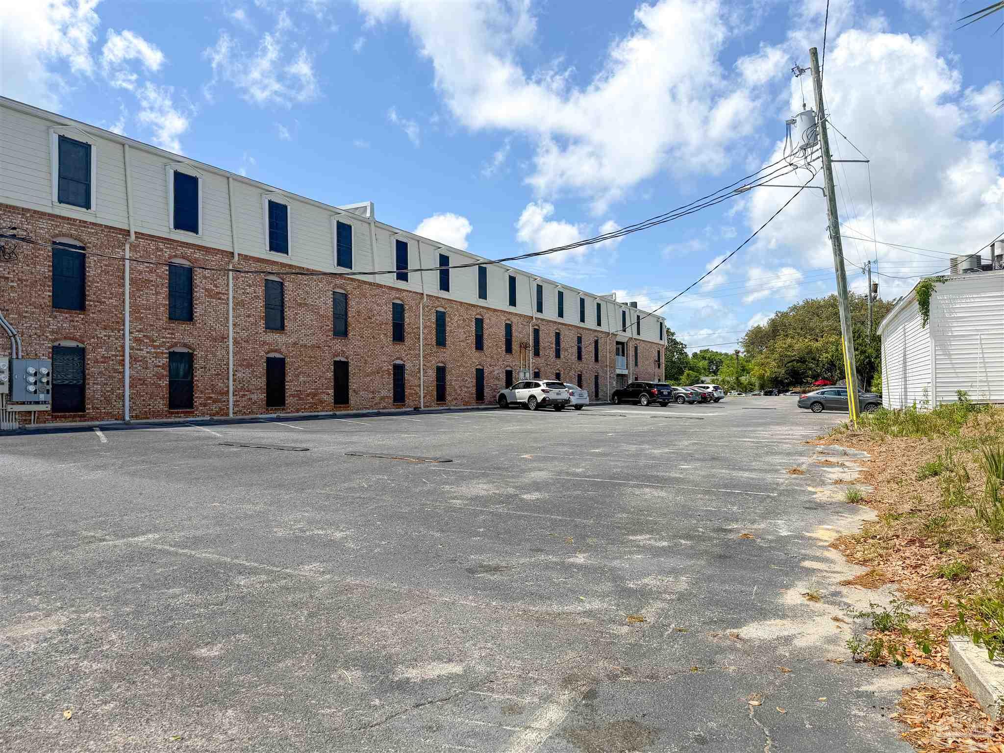 main property photo 24