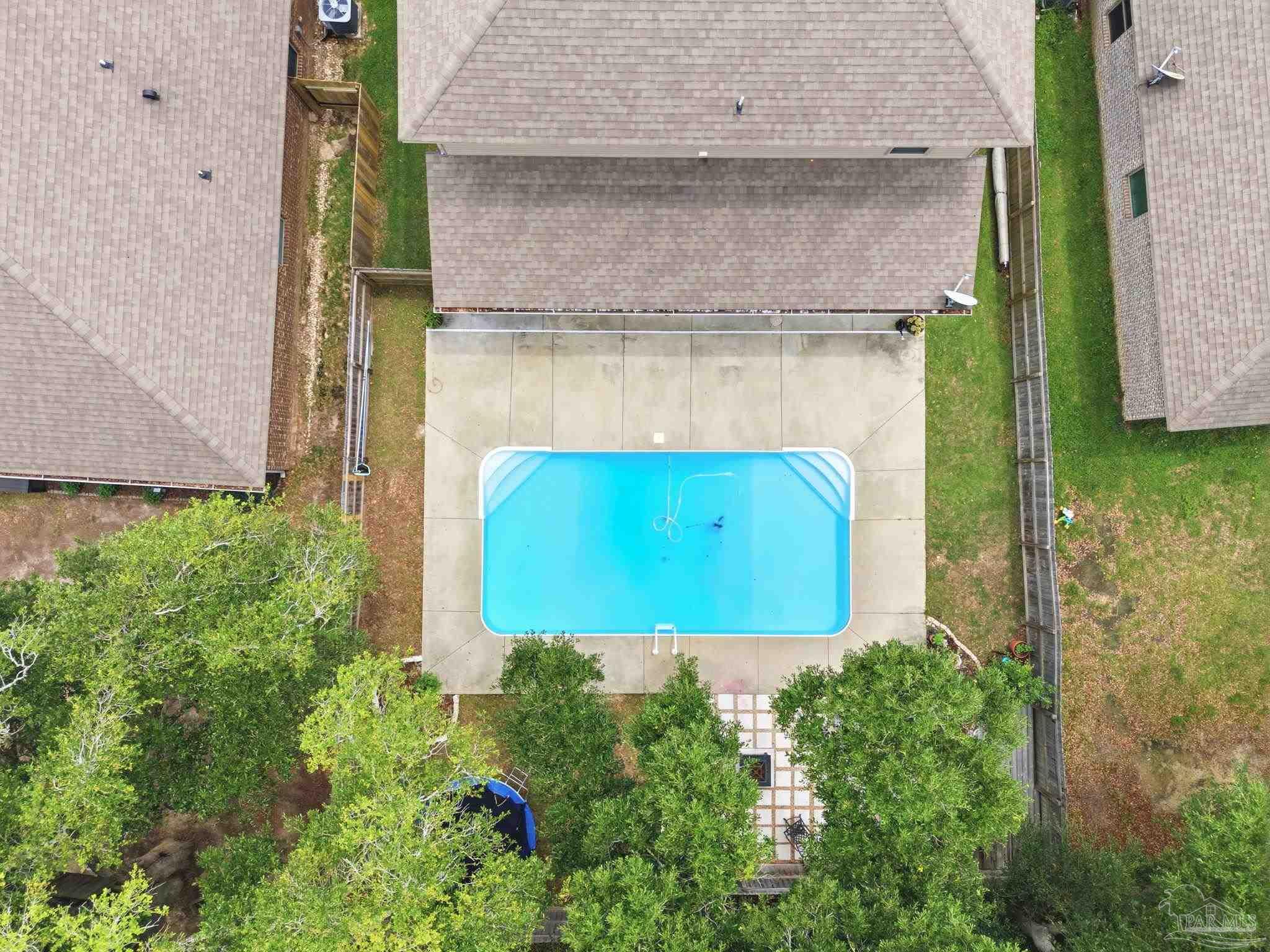 main property photo 59