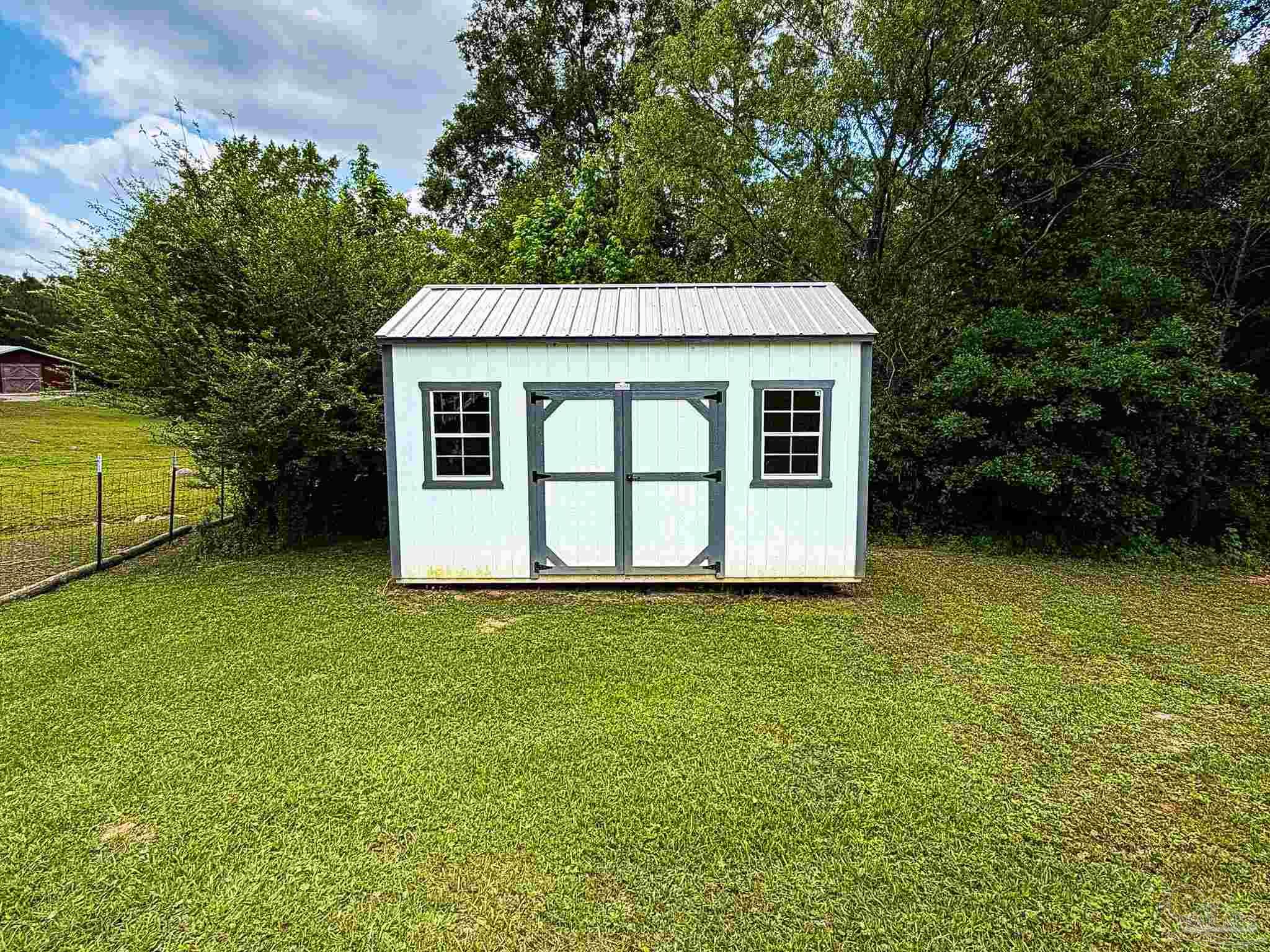 main property photo 35