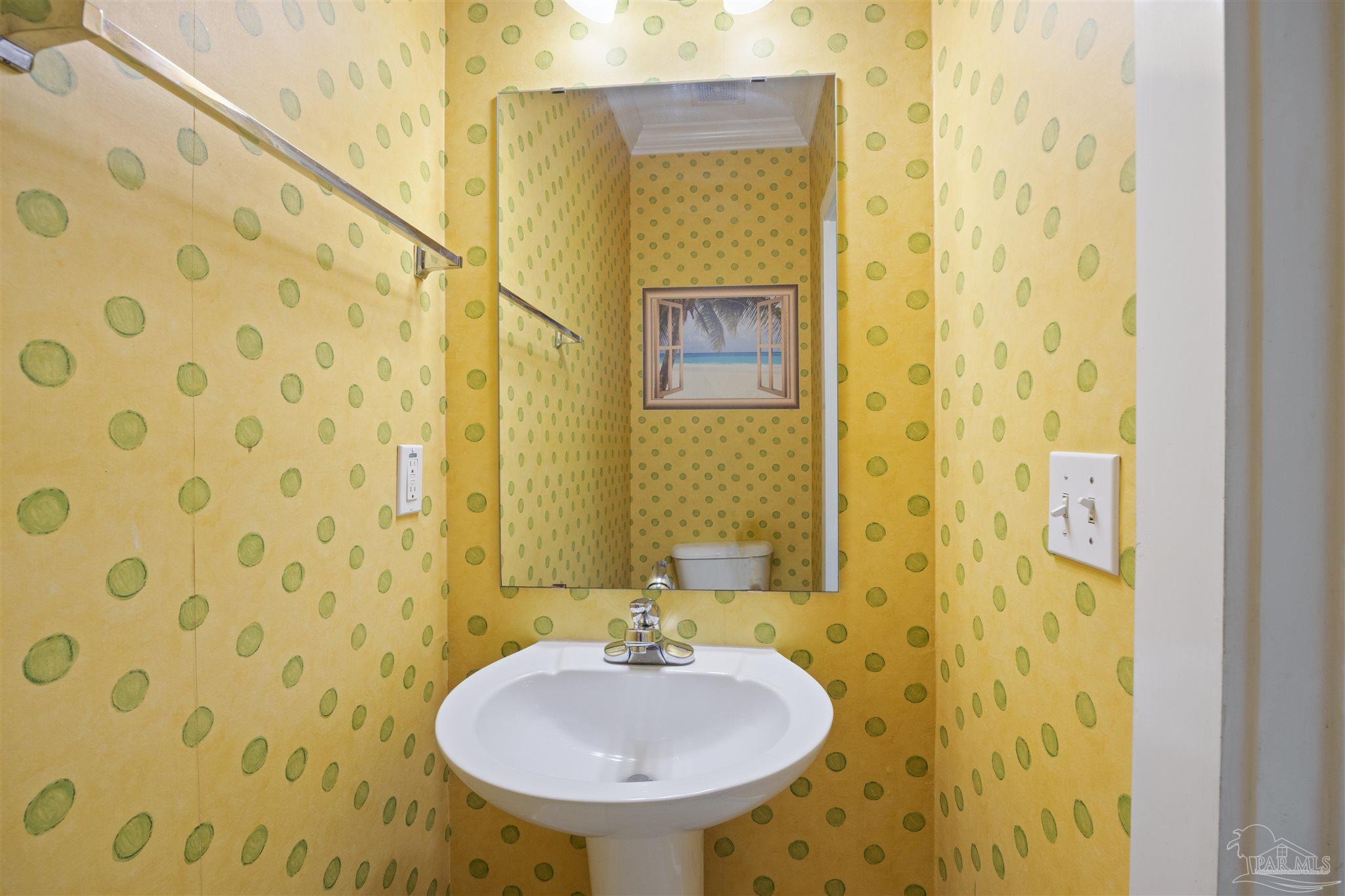 main property photo 32