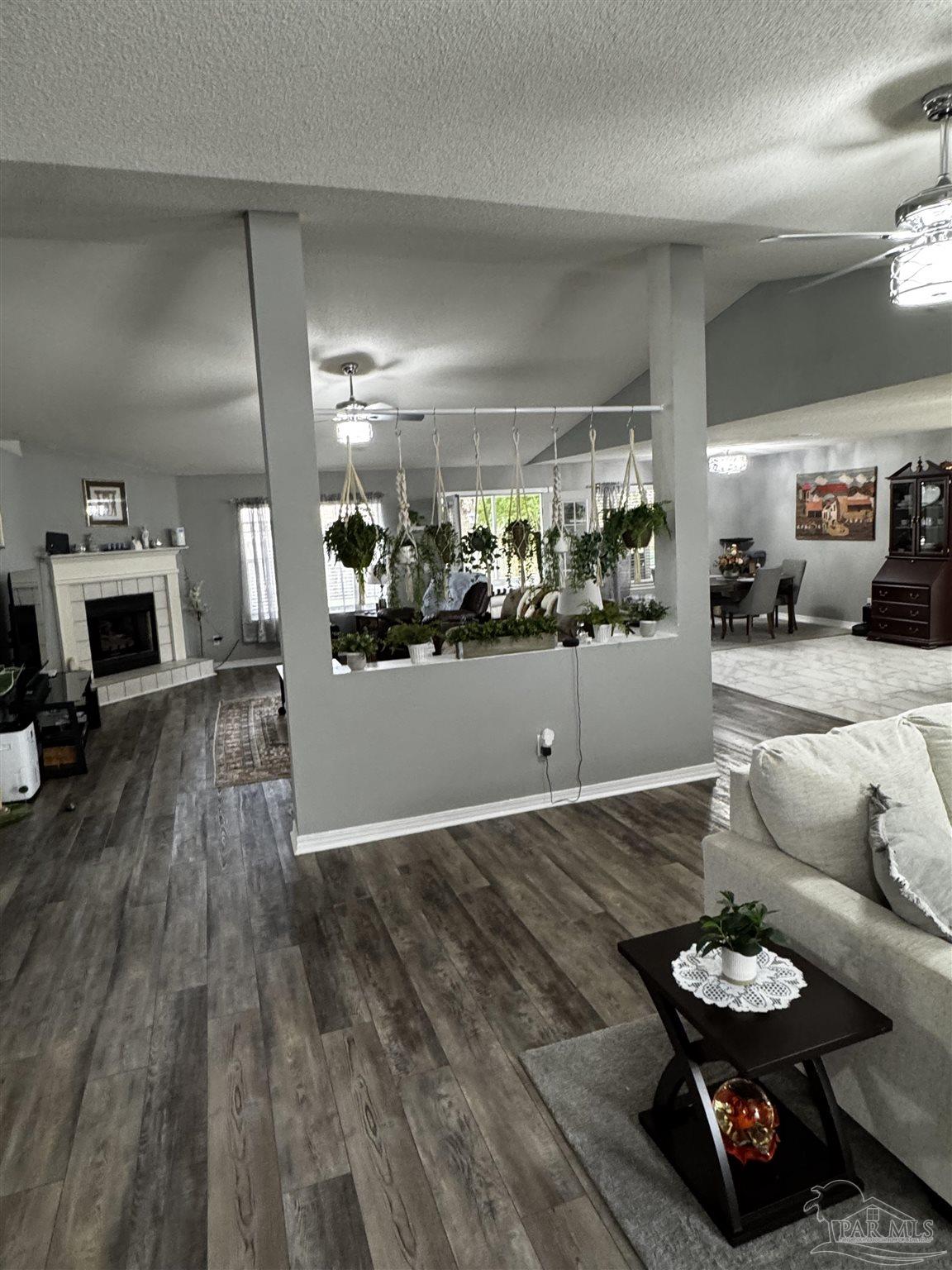 property viewer photo 16