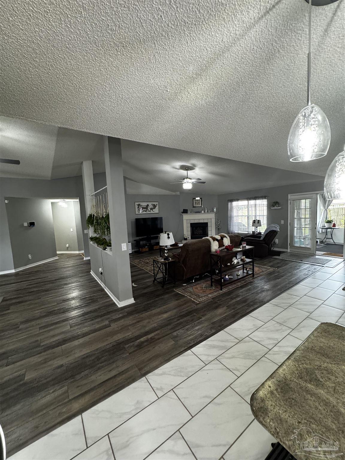 property viewer photo 18