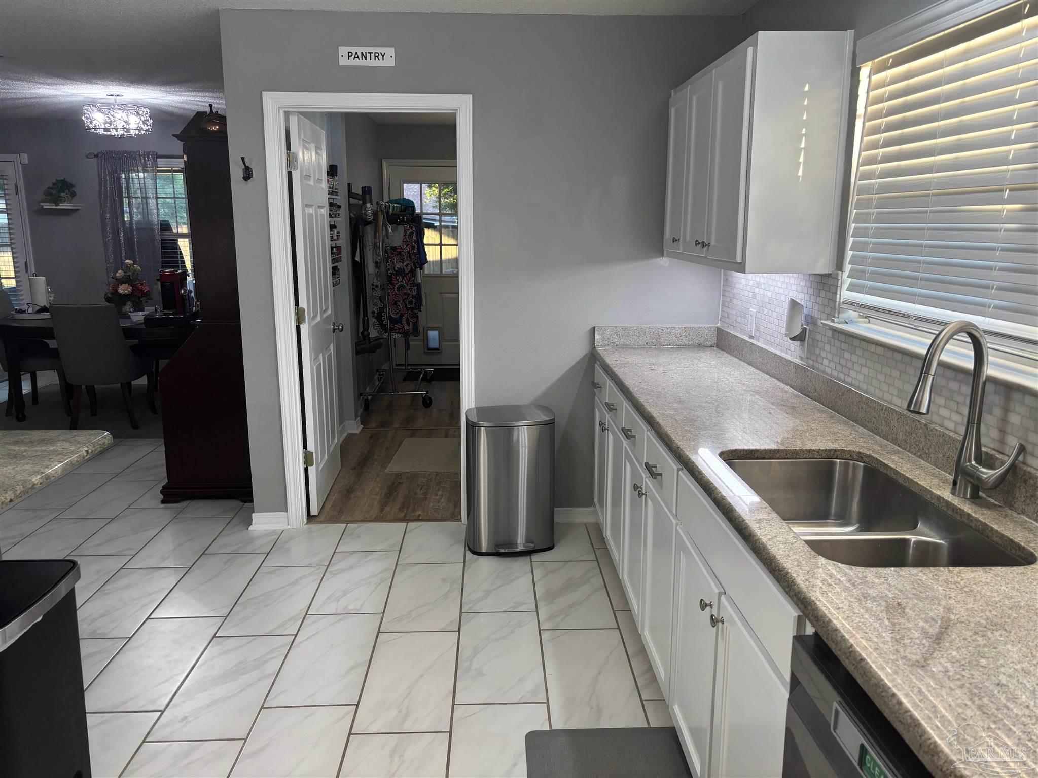property viewer photo 22