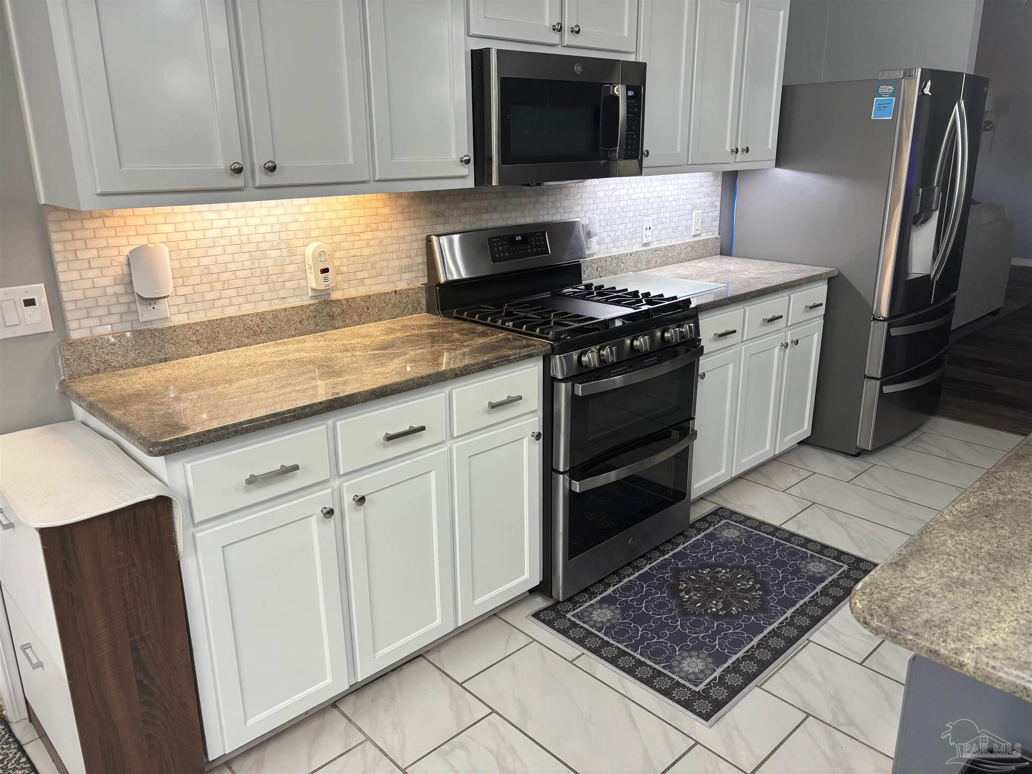 property viewer photo 23