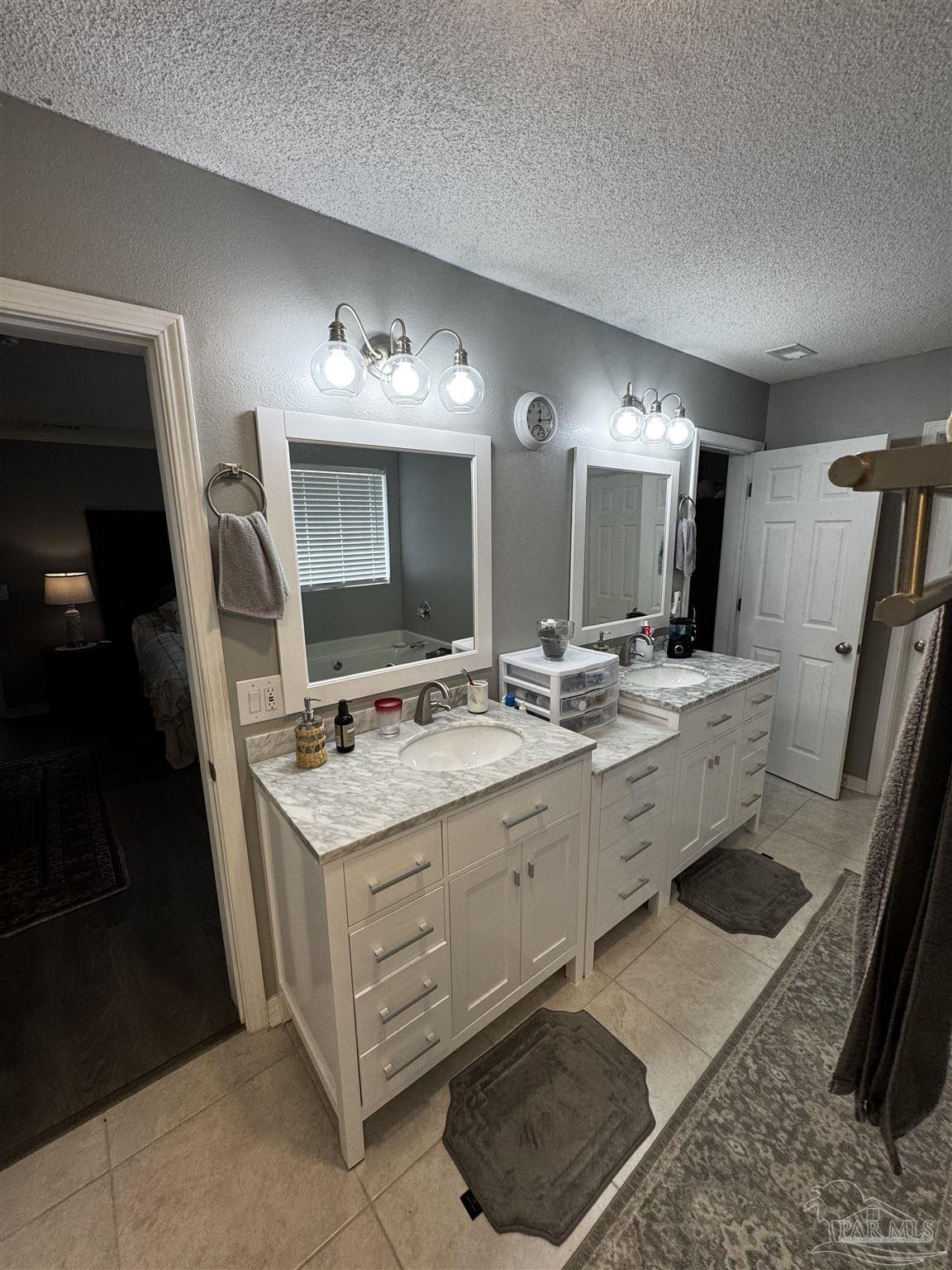 property viewer photo 37