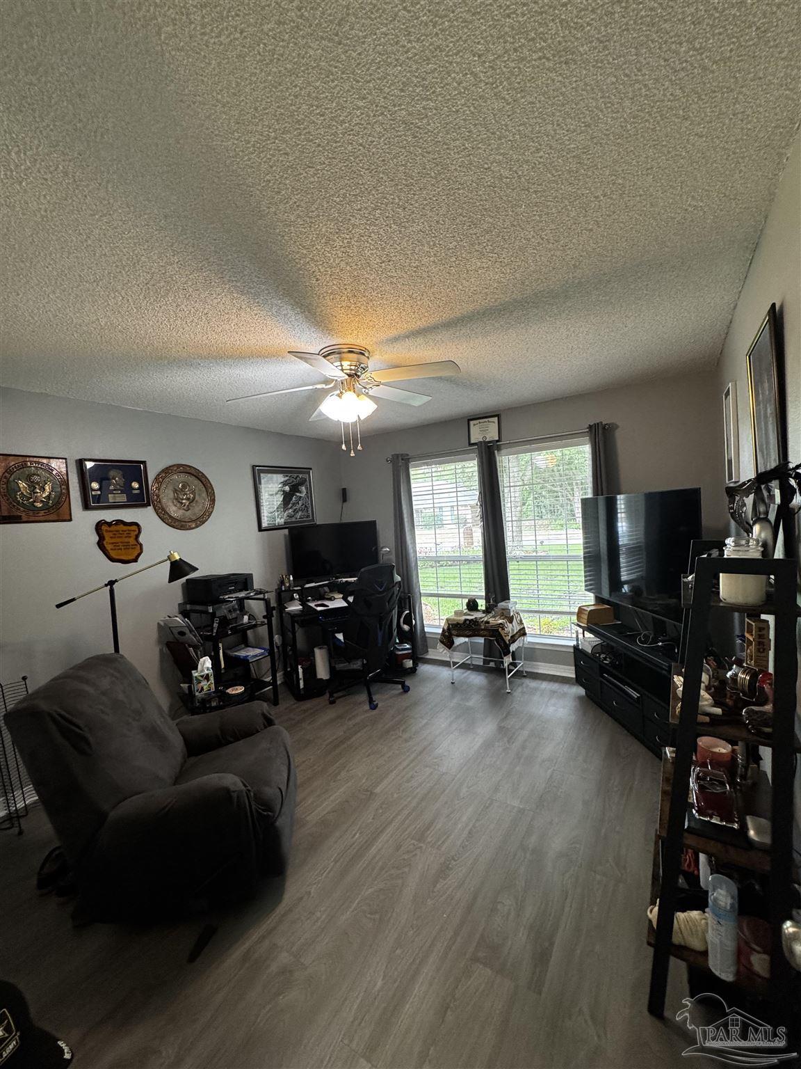 property viewer photo 45