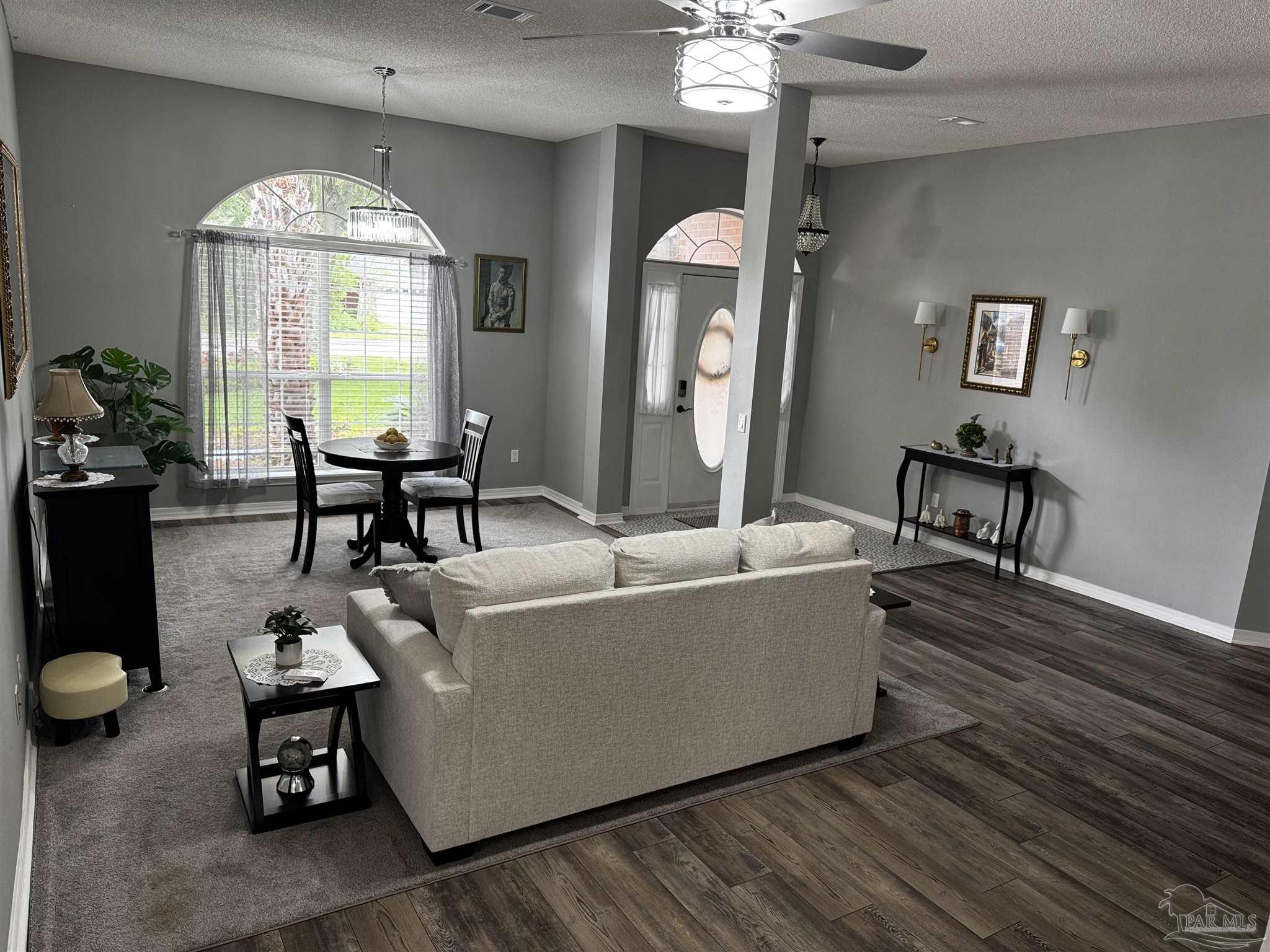 property viewer photo 6