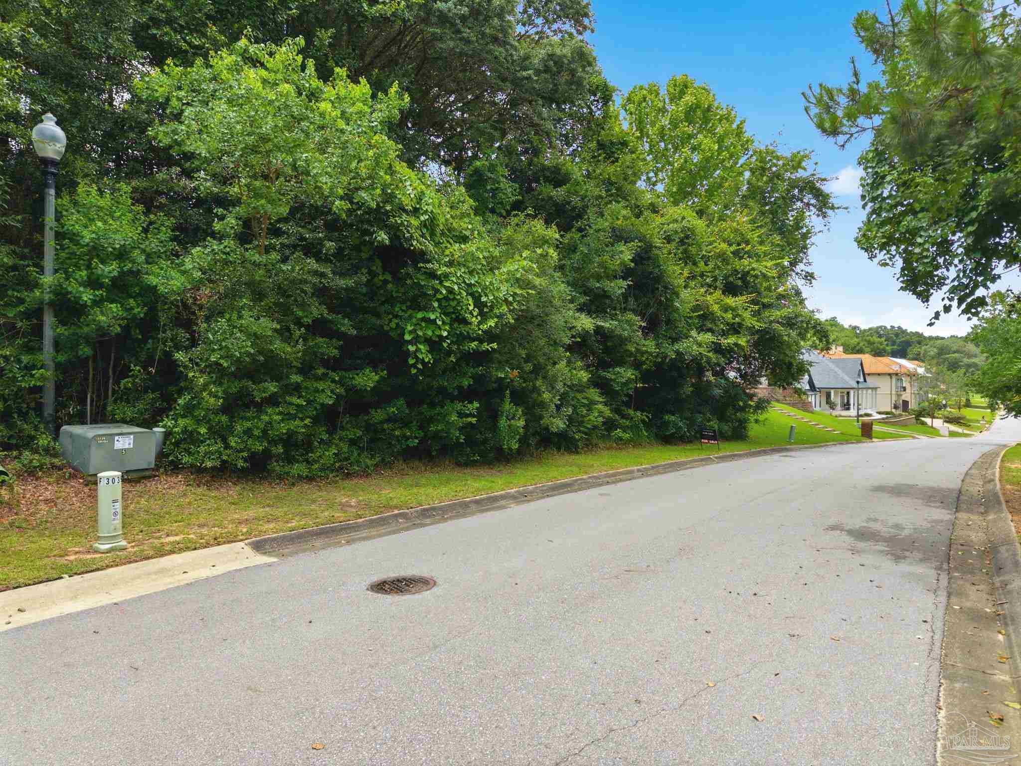 main property photo 17