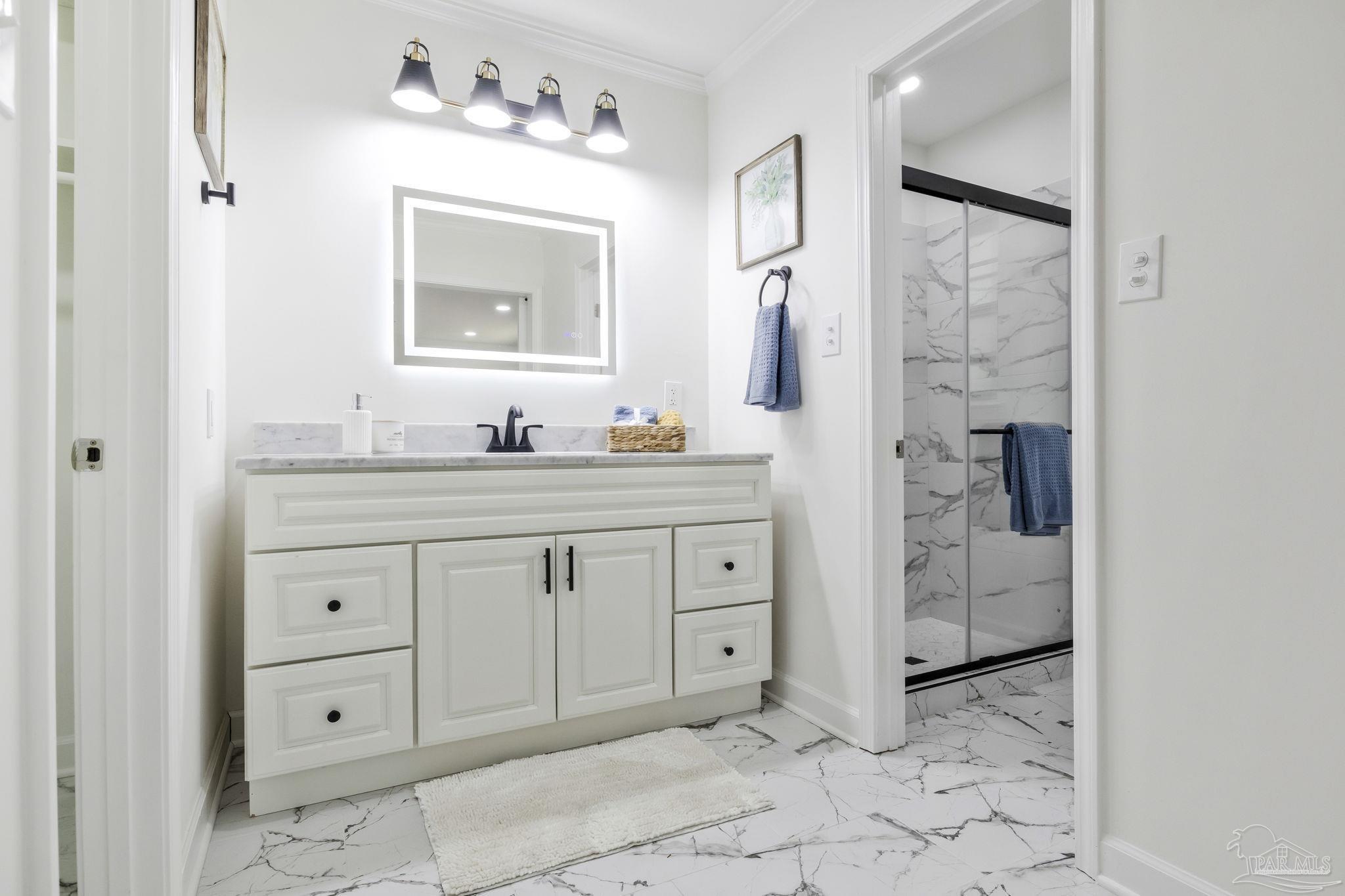 property viewer photo 30