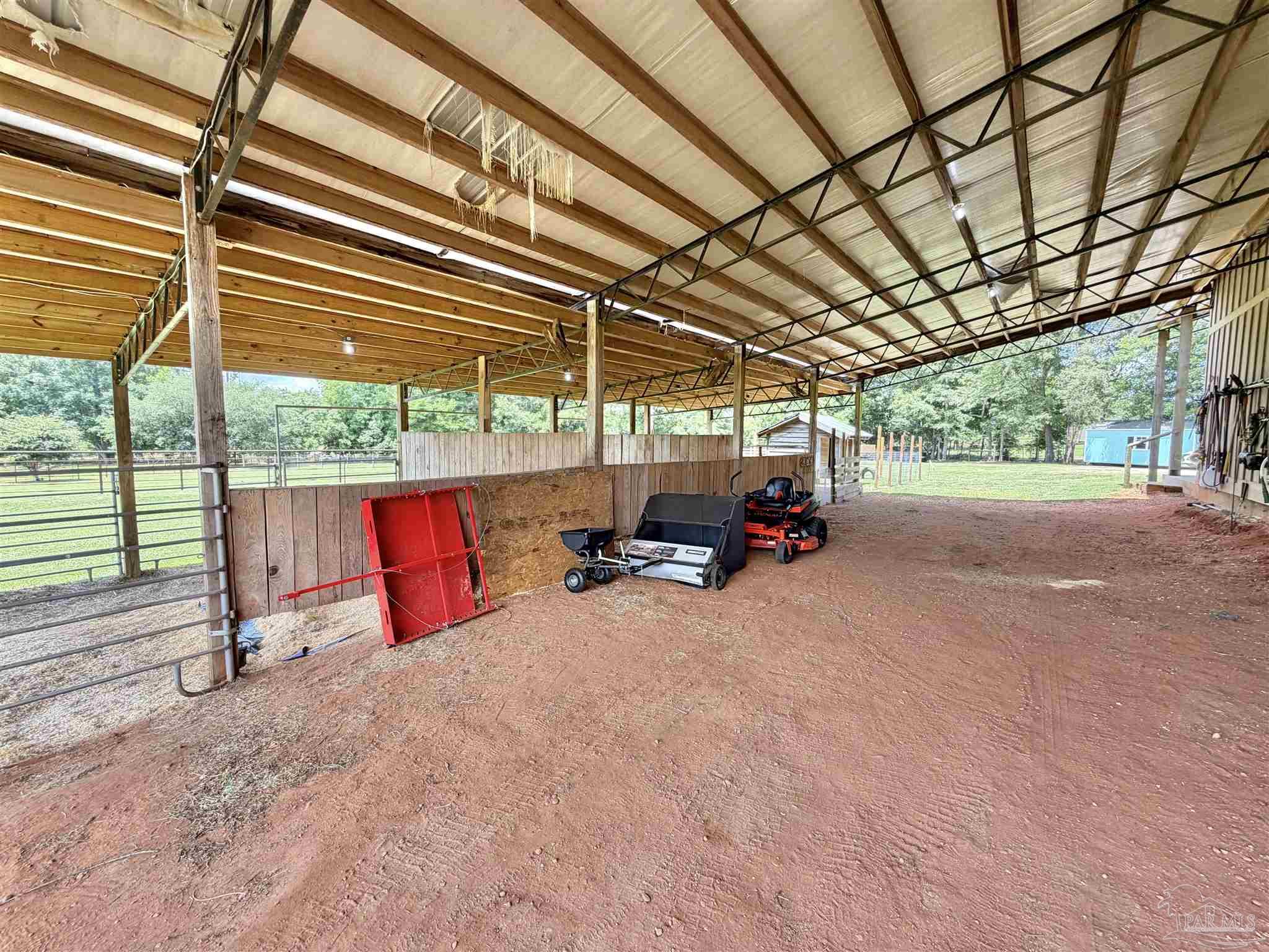 main property photo 34