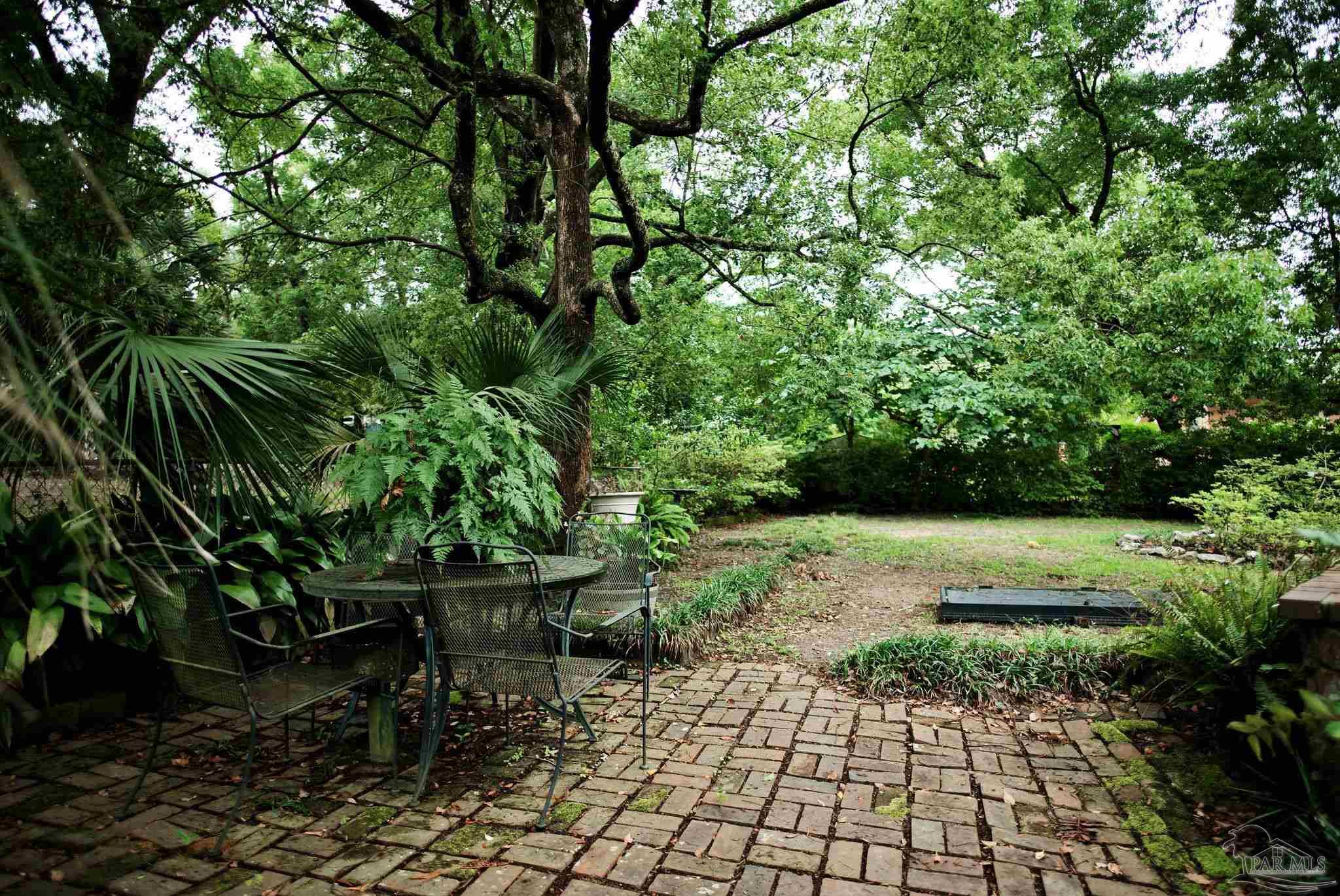 main property photo 45