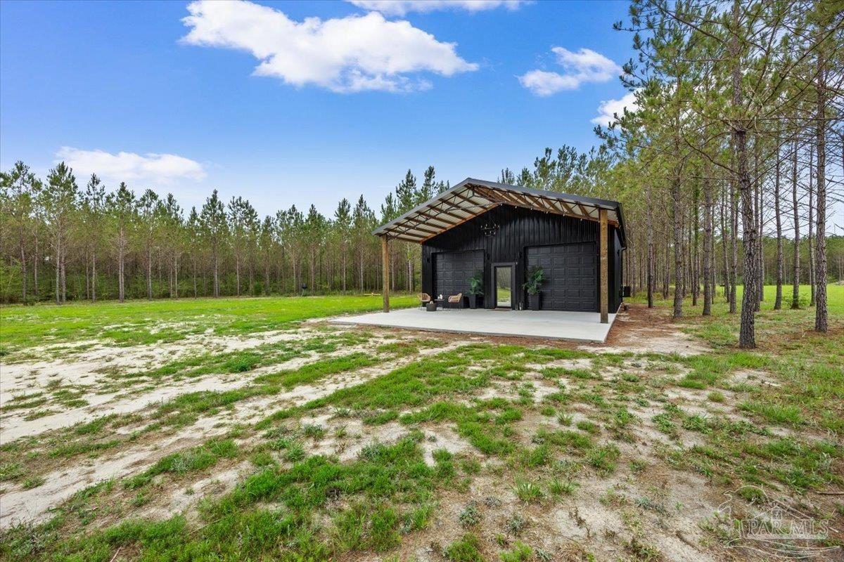 main property photo 9