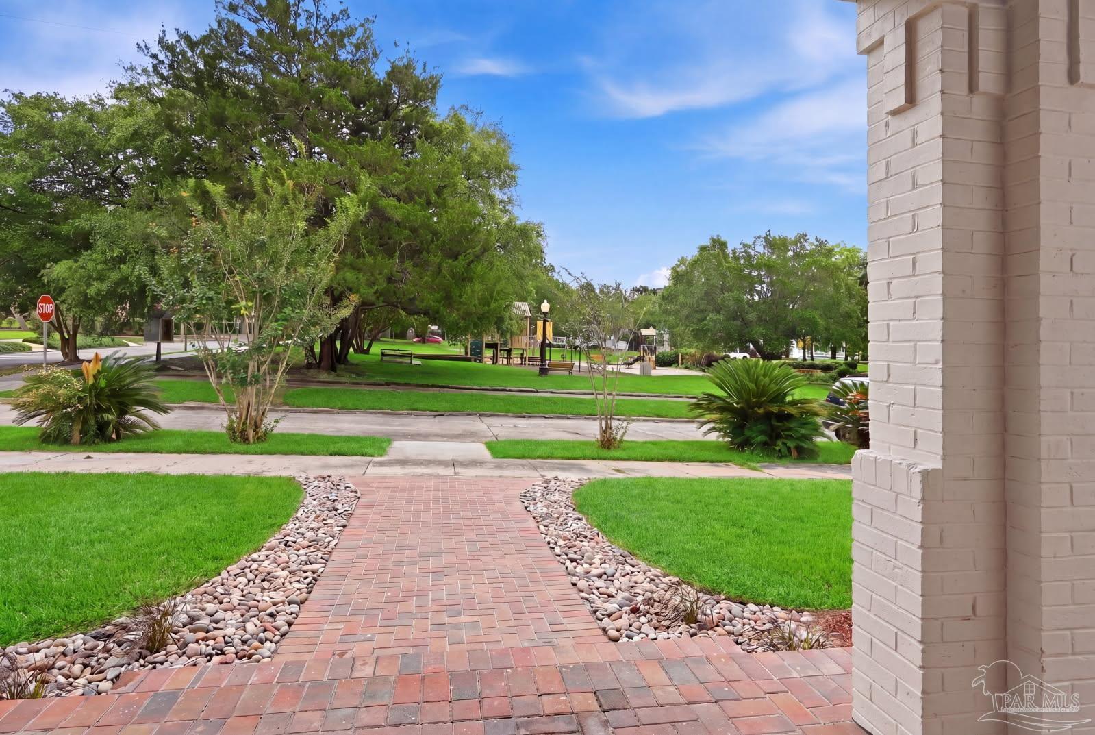 main property photo 37
