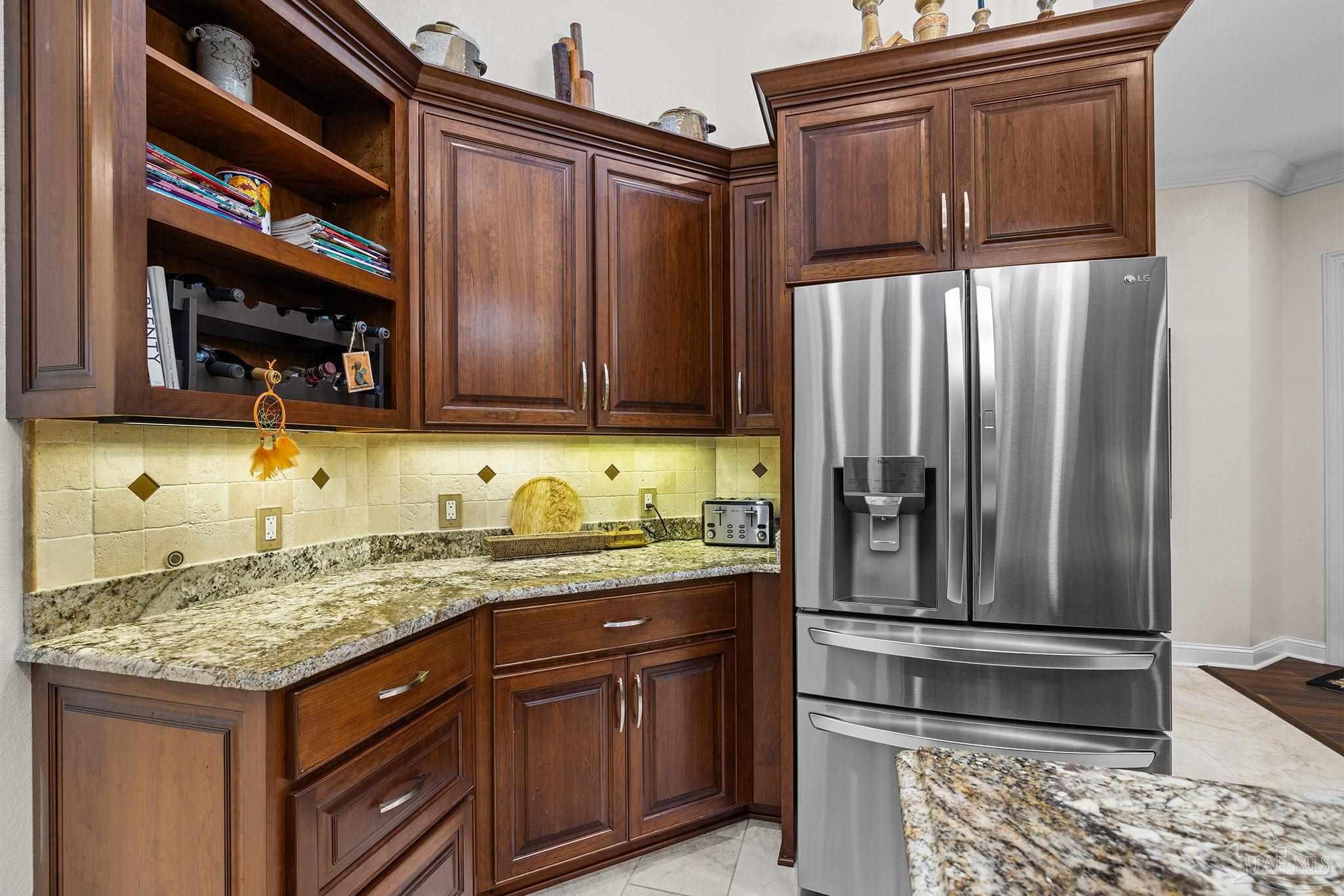 main property photo 17