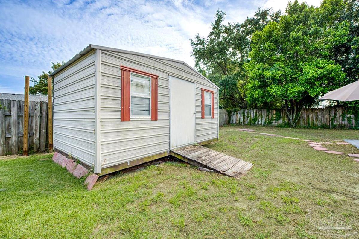 main property photo 26