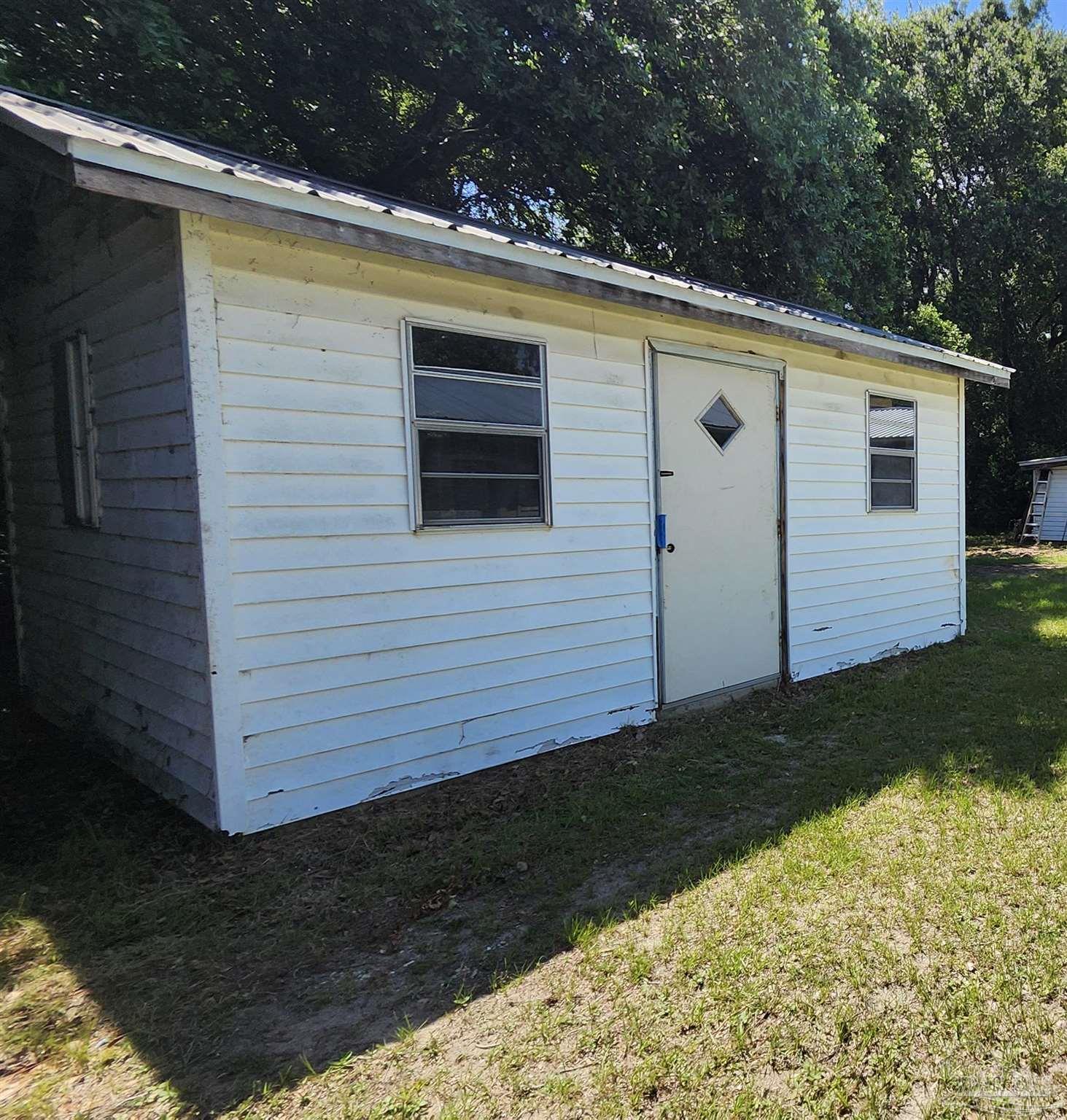 main property photo 35