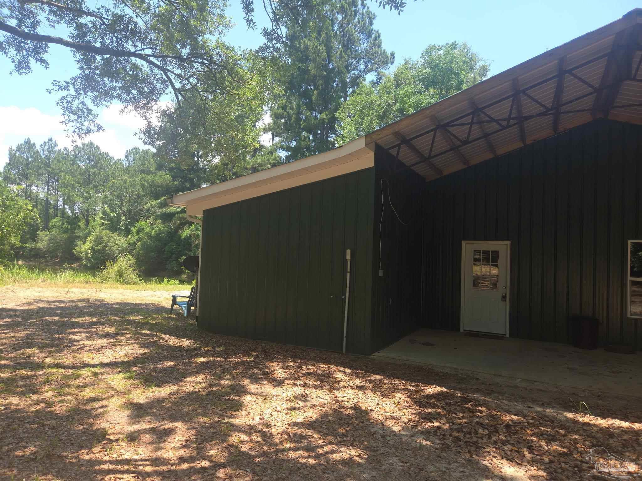 main property photo 9