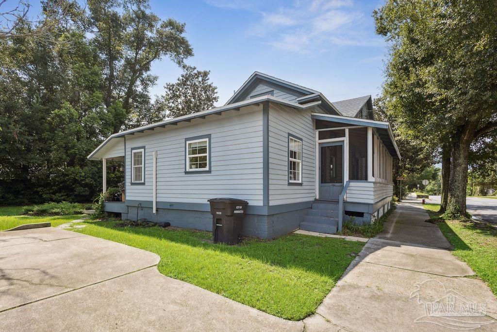 main property photo 34