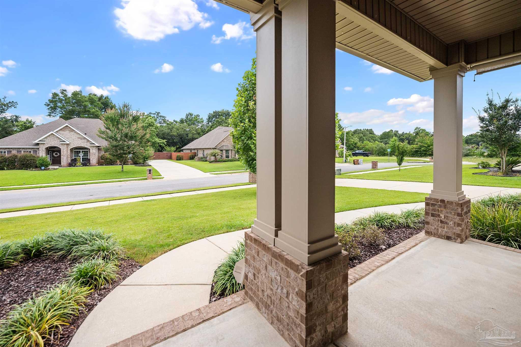 main property photo 10