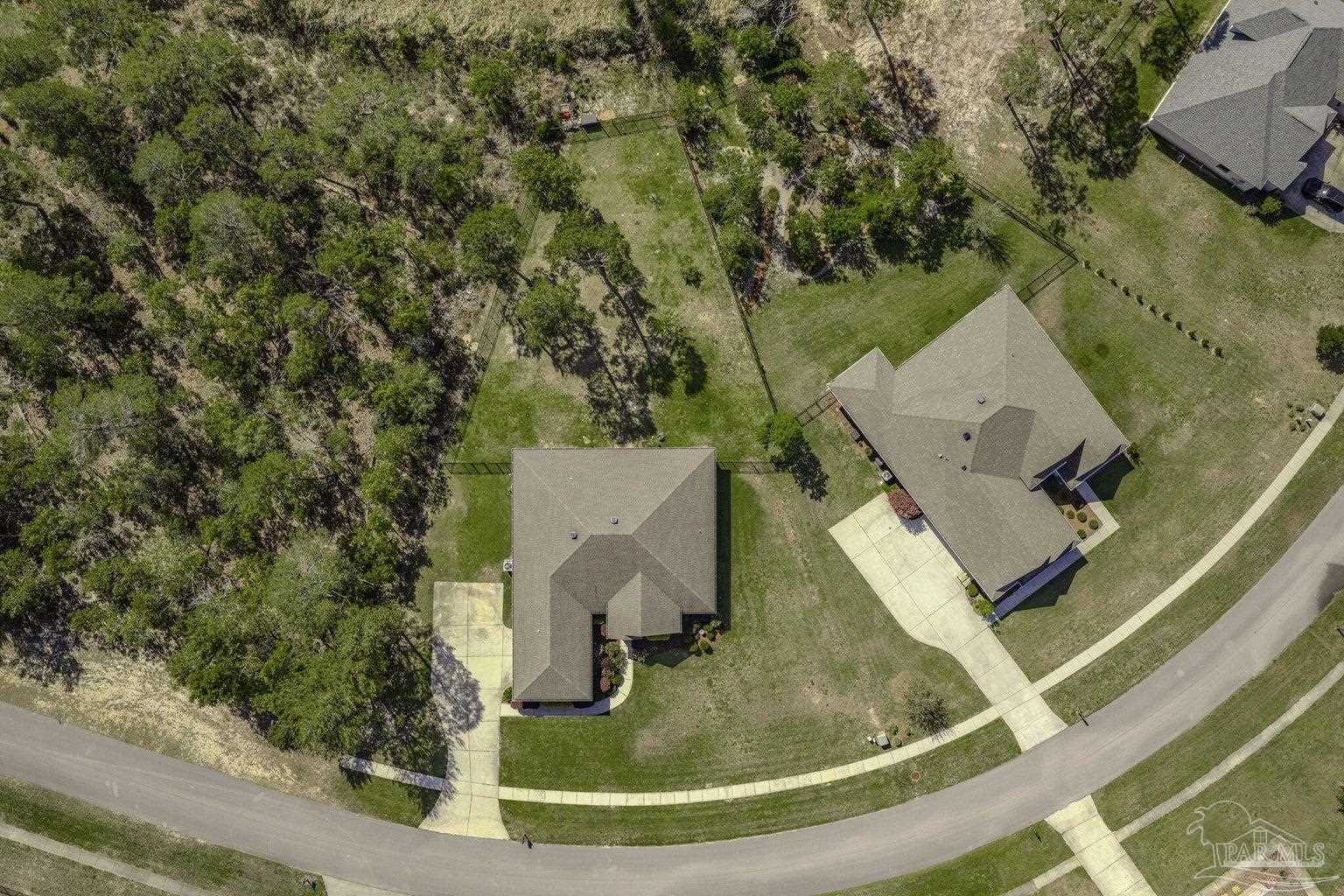 main property photo 41