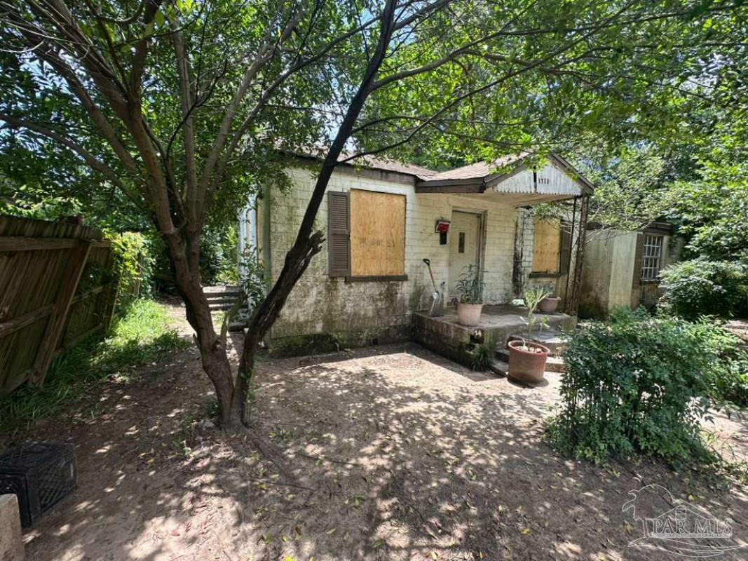 main property photo 0