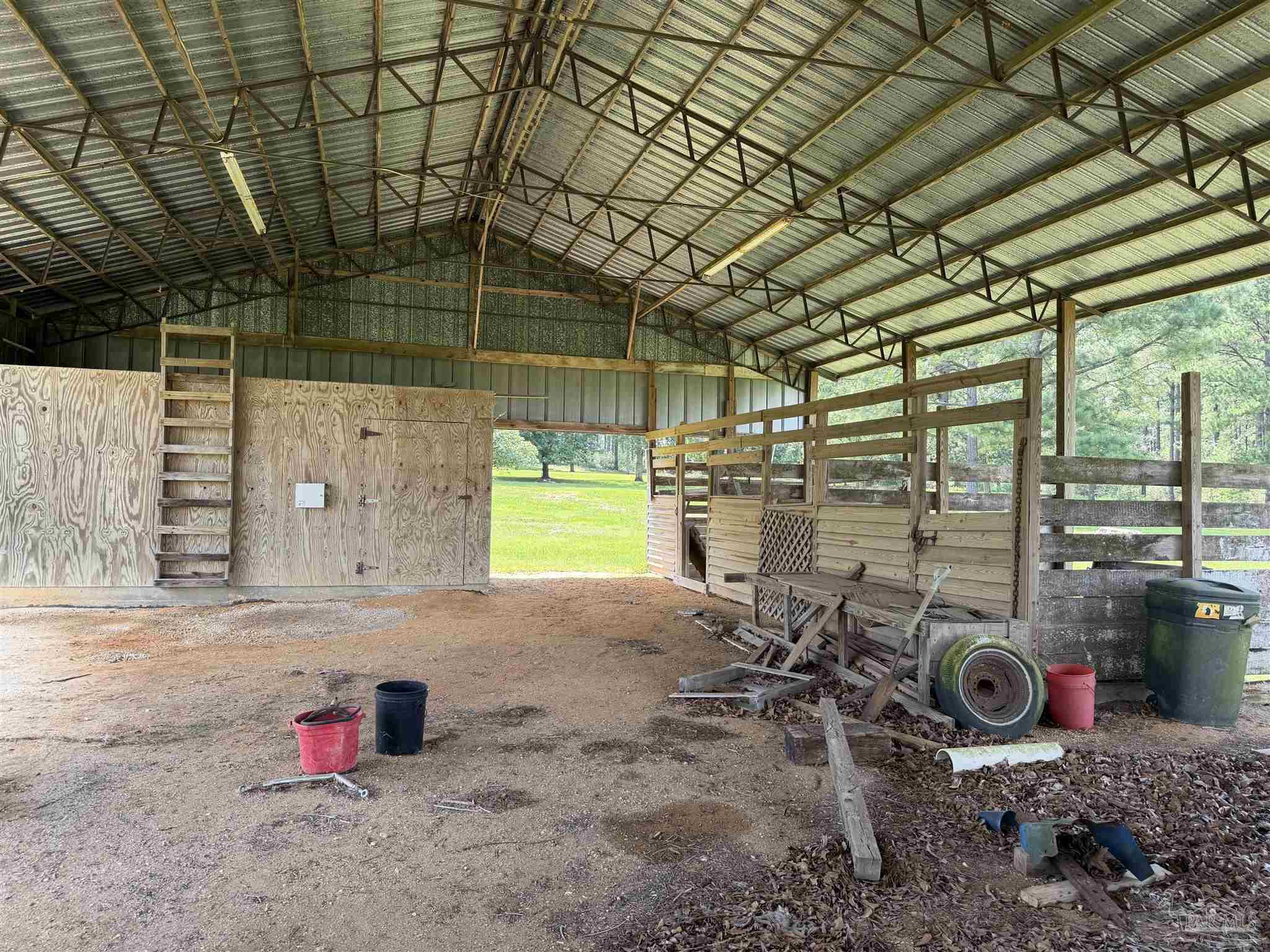 main property photo 46