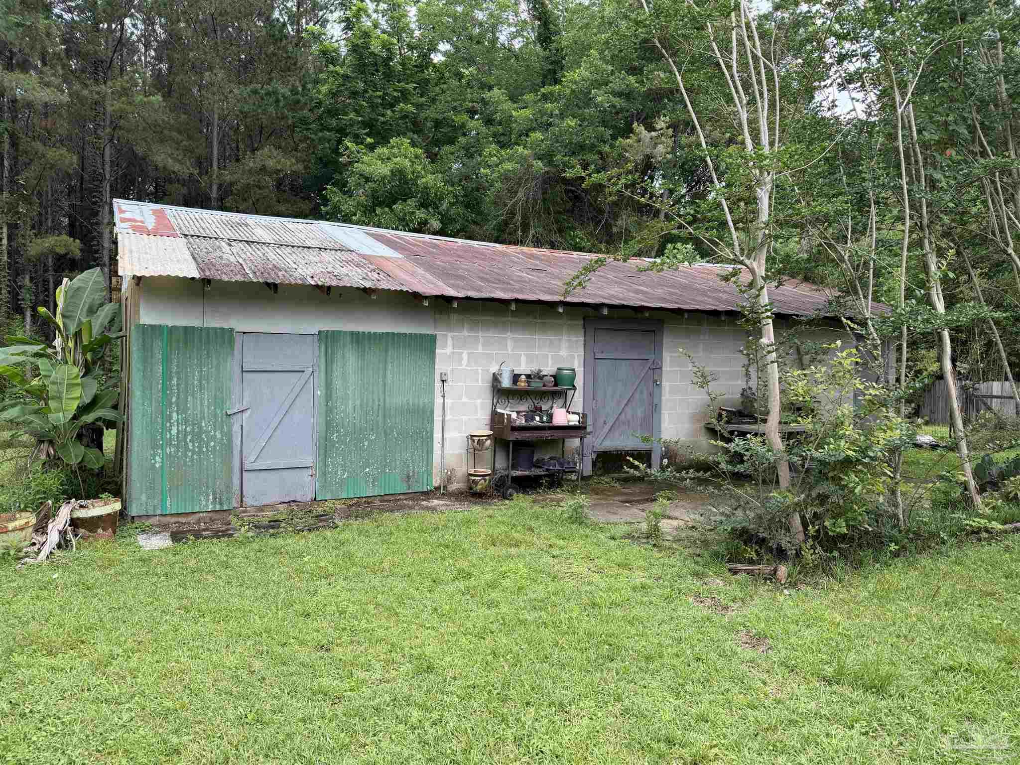 main property photo 32