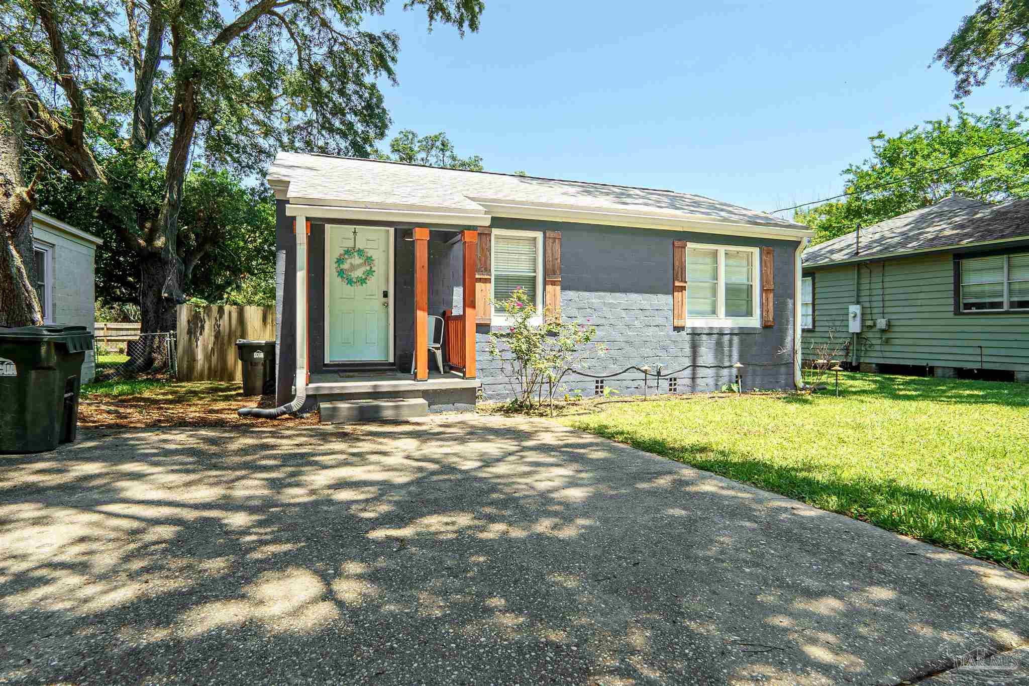 main property photo 0