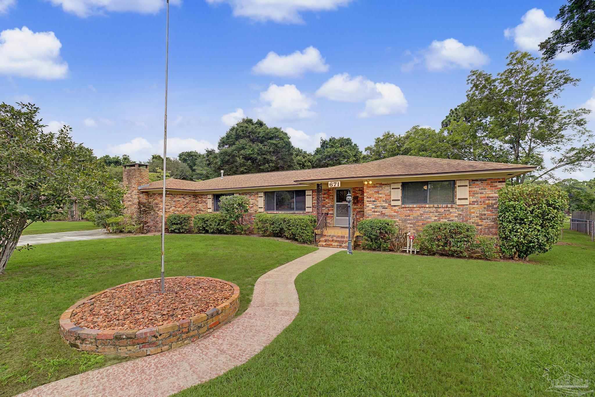 main property photo 0