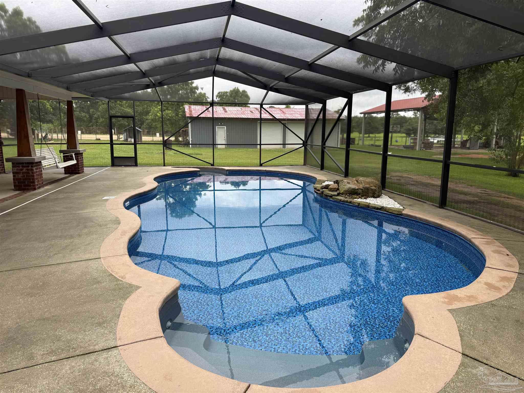 main property photo 12