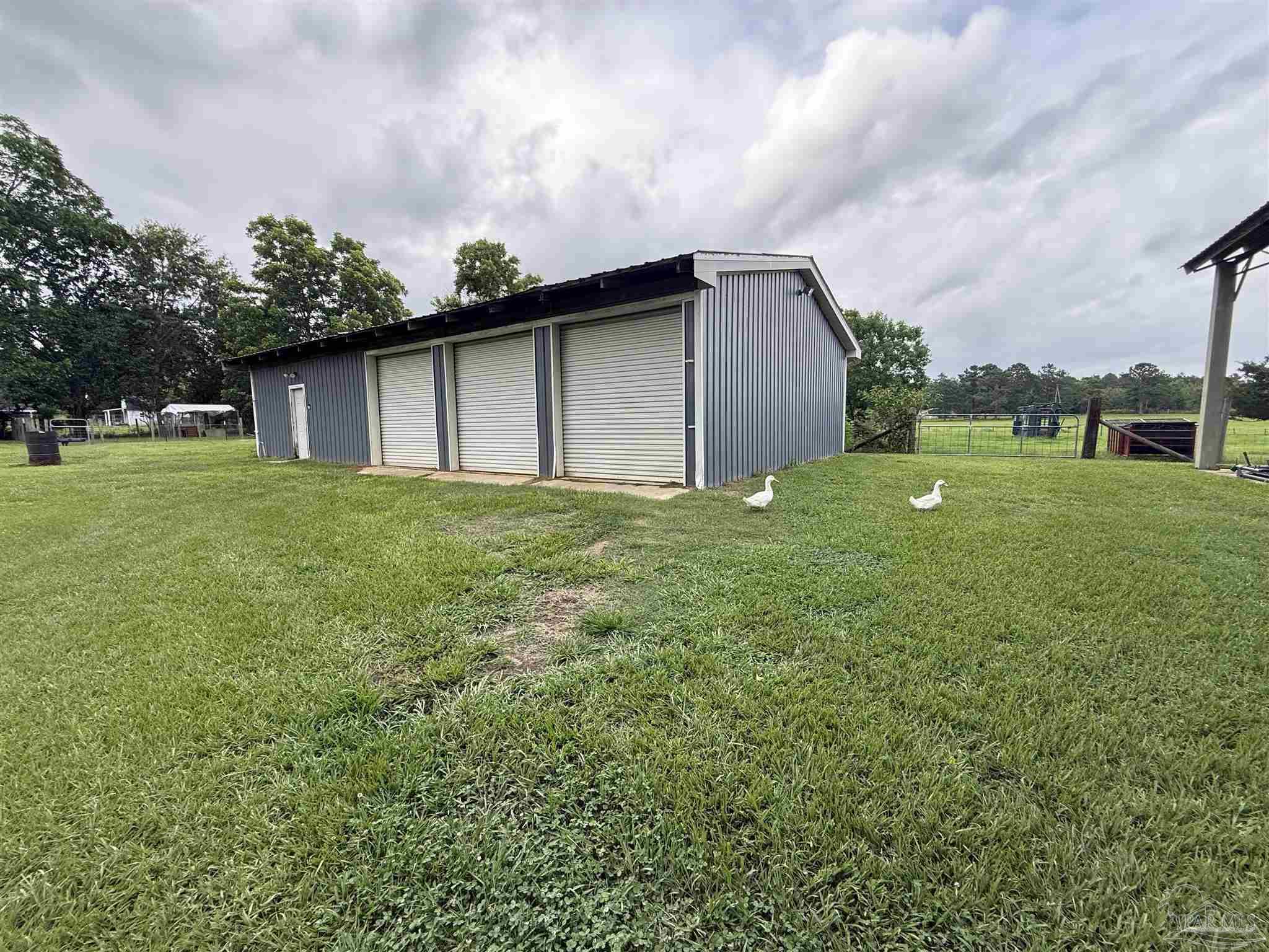 main property photo 15