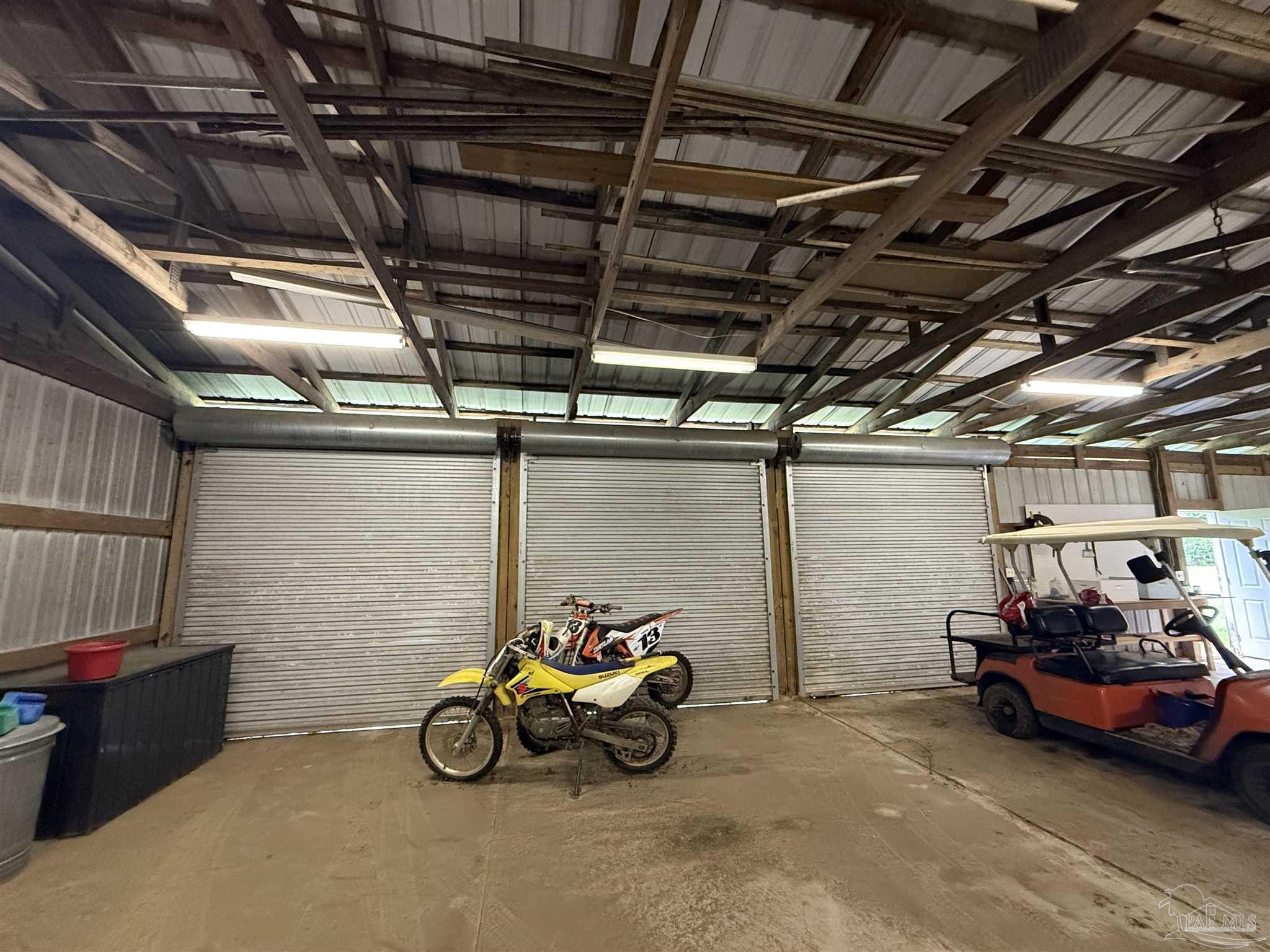 main property photo 17