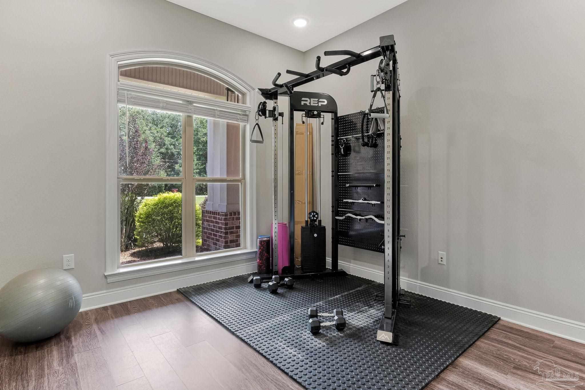main property photo 14