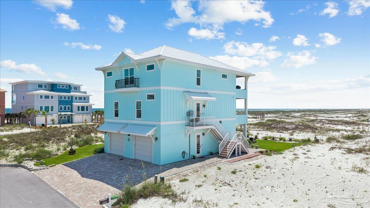 main property photo 66