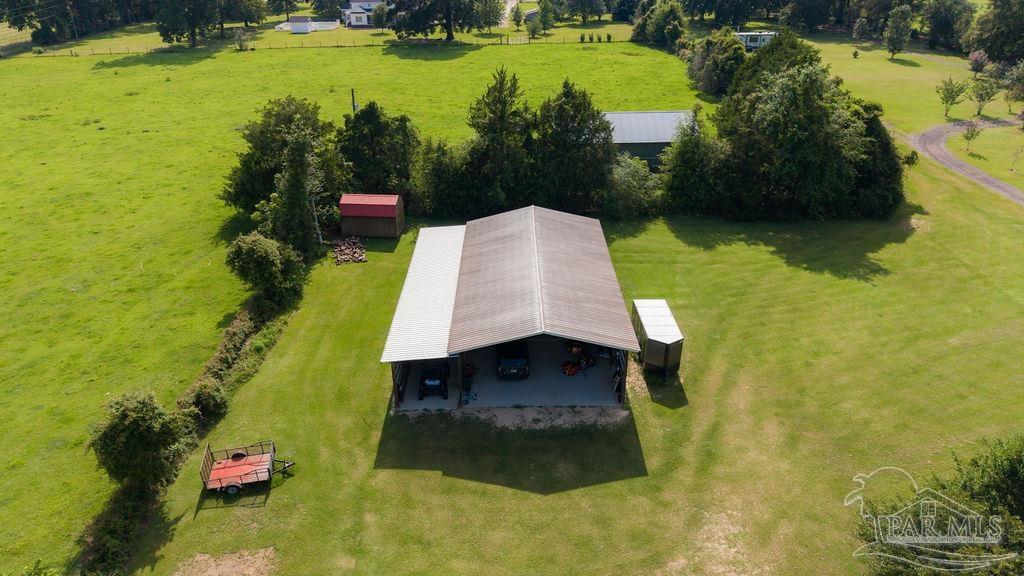 main property photo 41