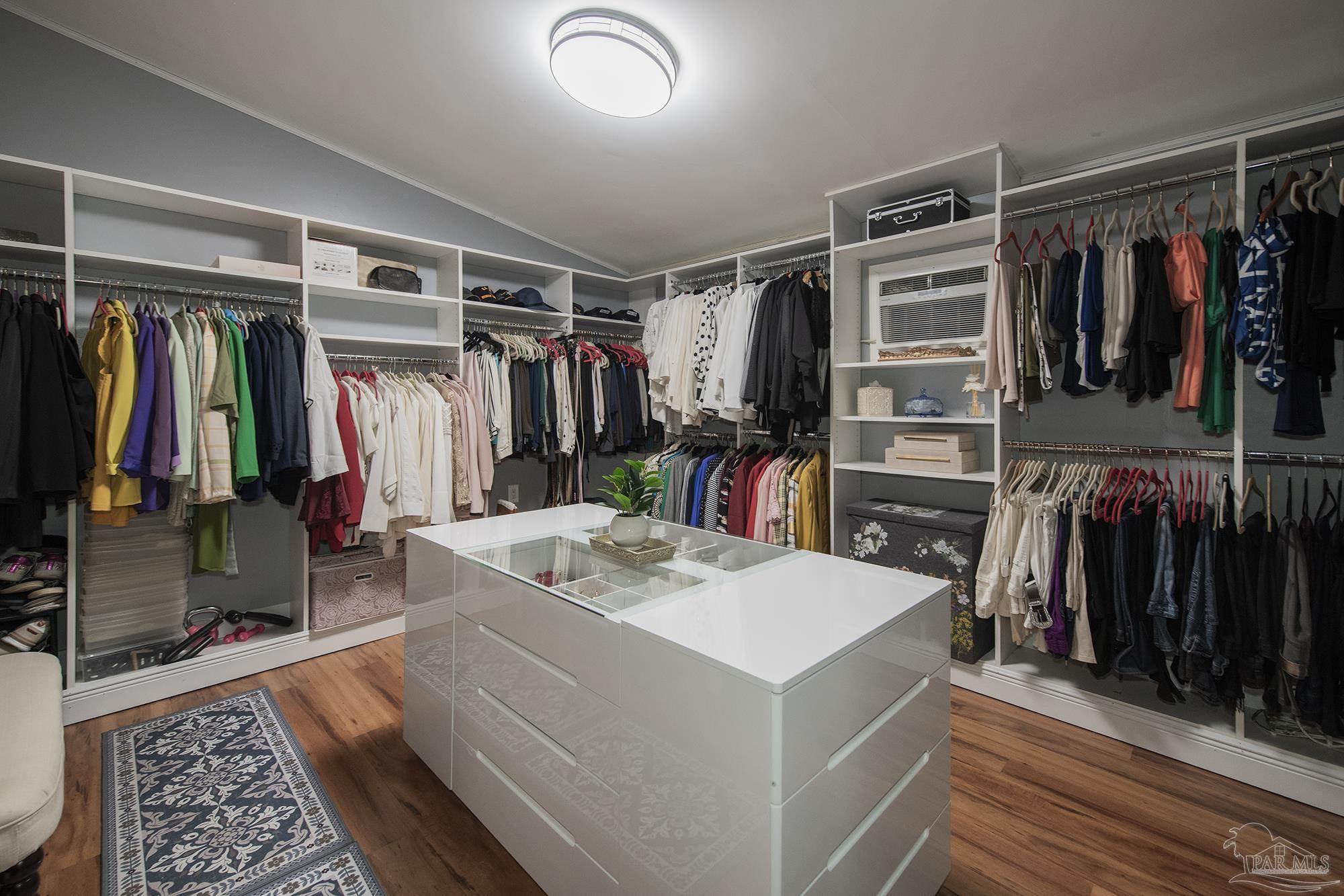 main property photo 51