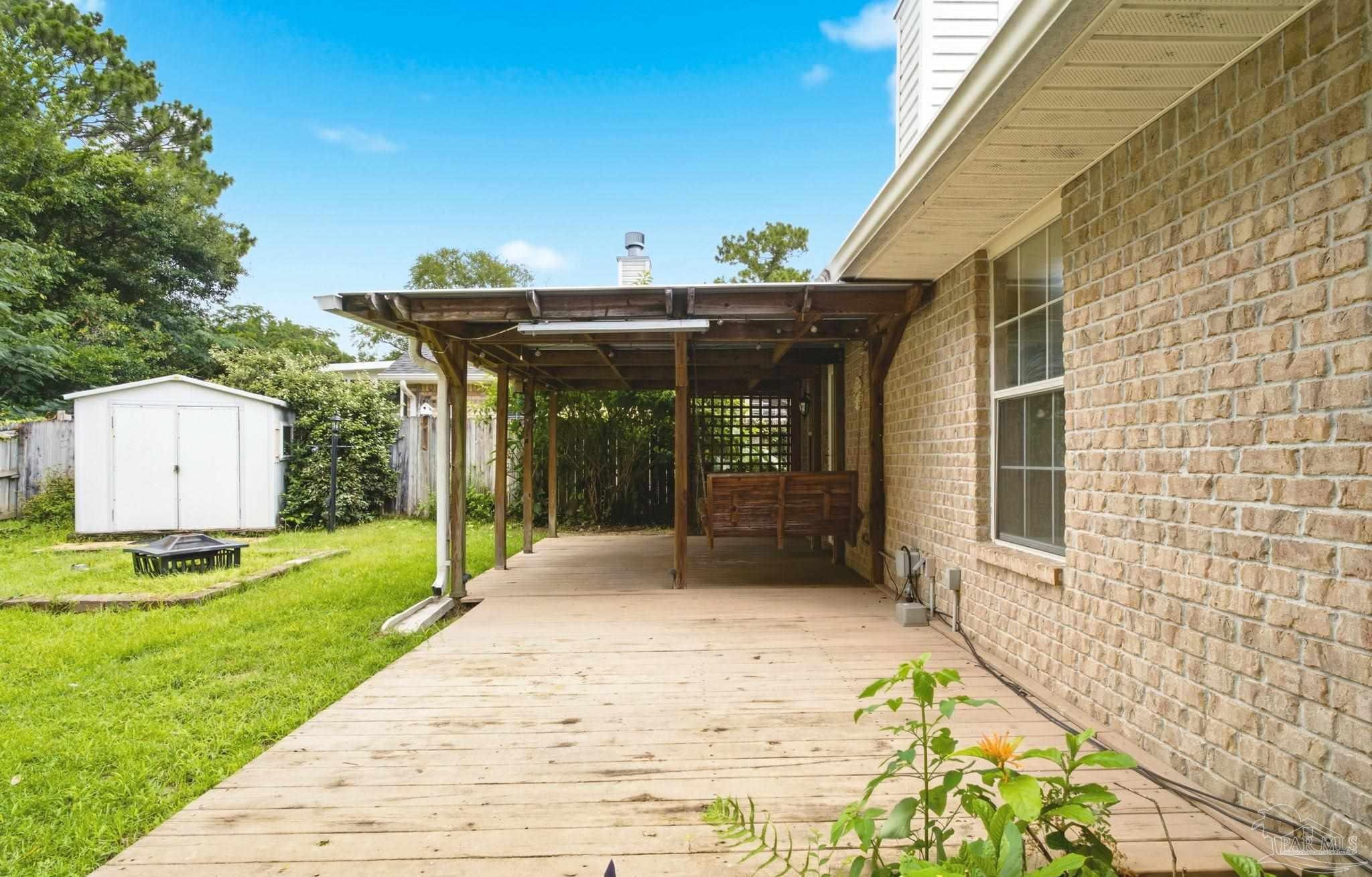 main property photo 32