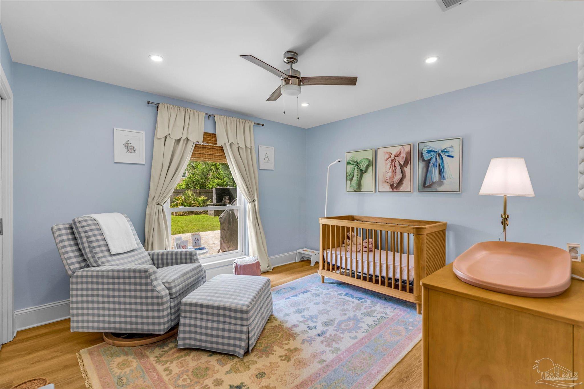 property viewer photo 15
