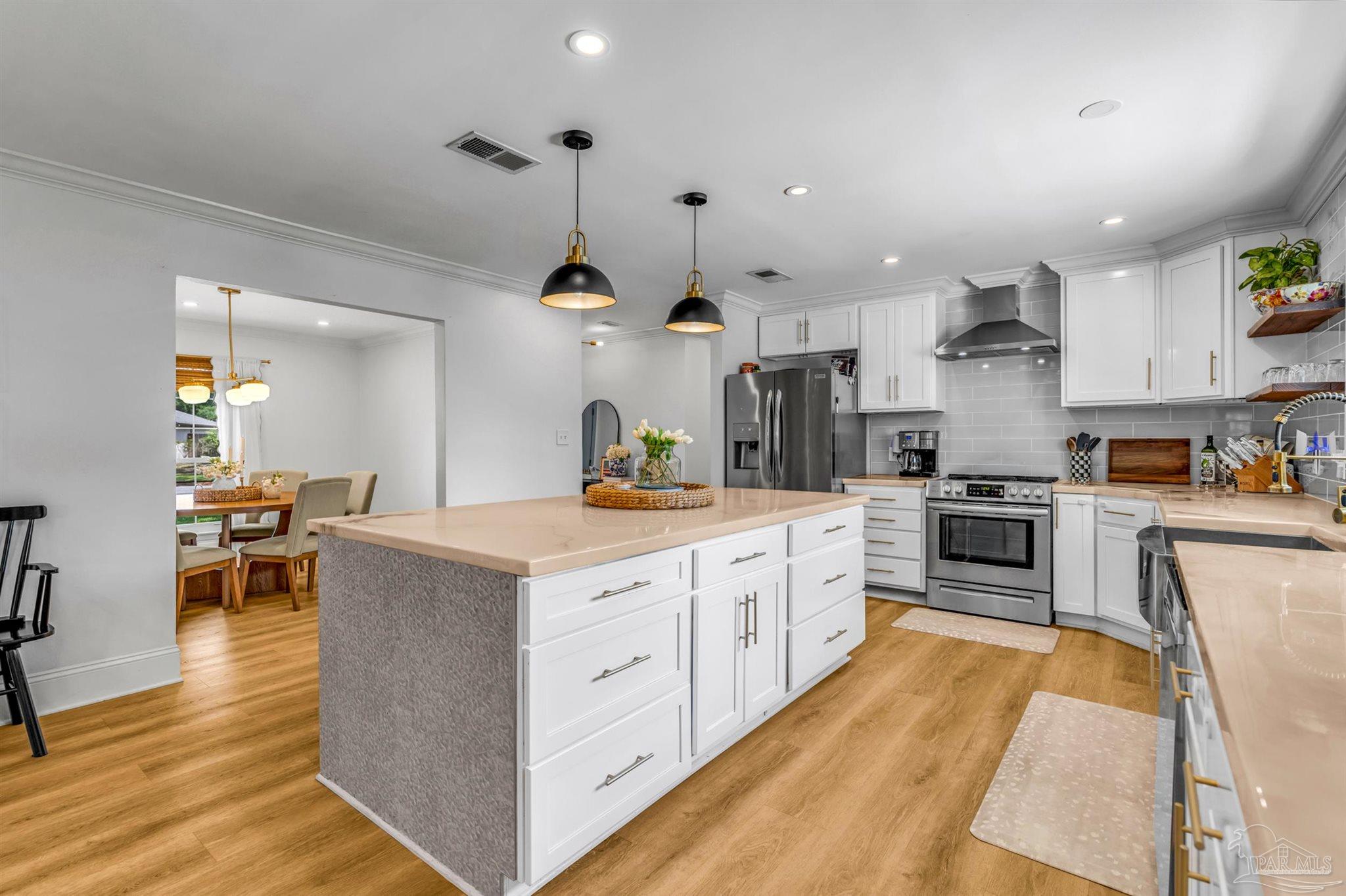 property viewer photo 9