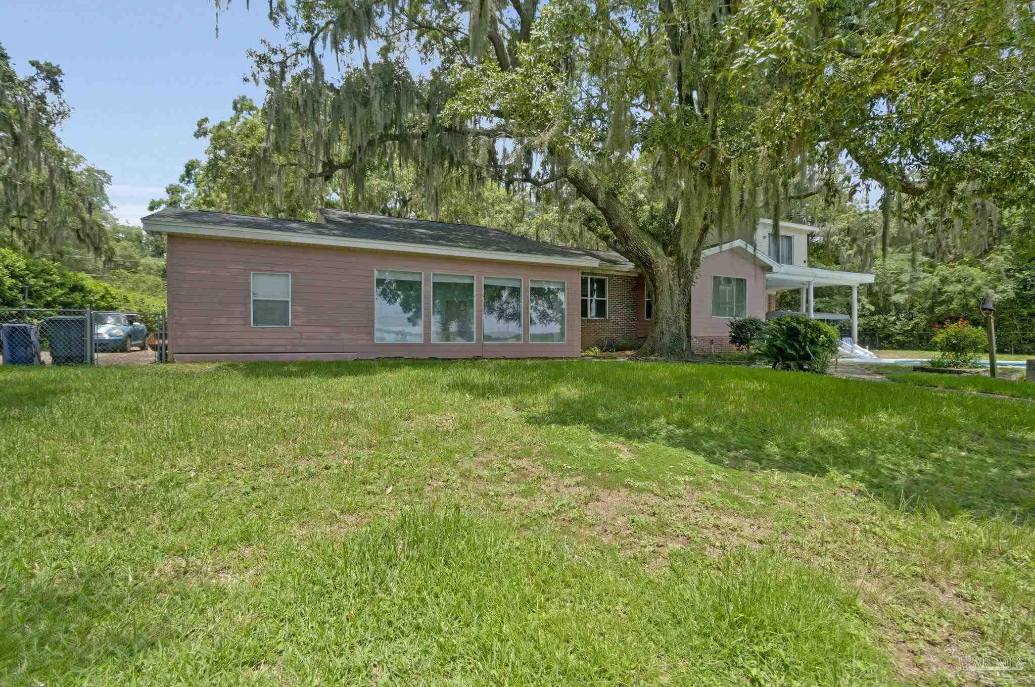 main property photo 45