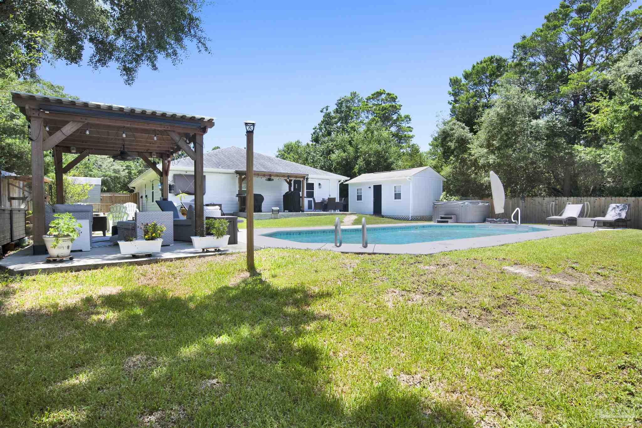 main property photo 42