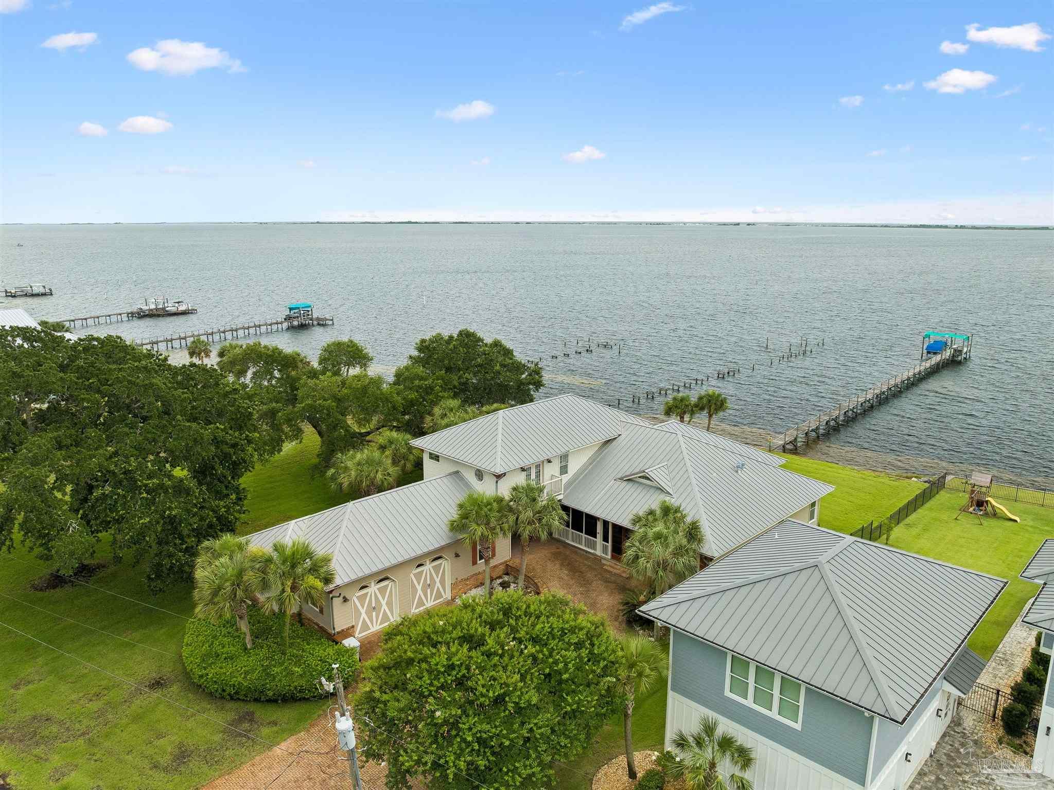 main property photo 14