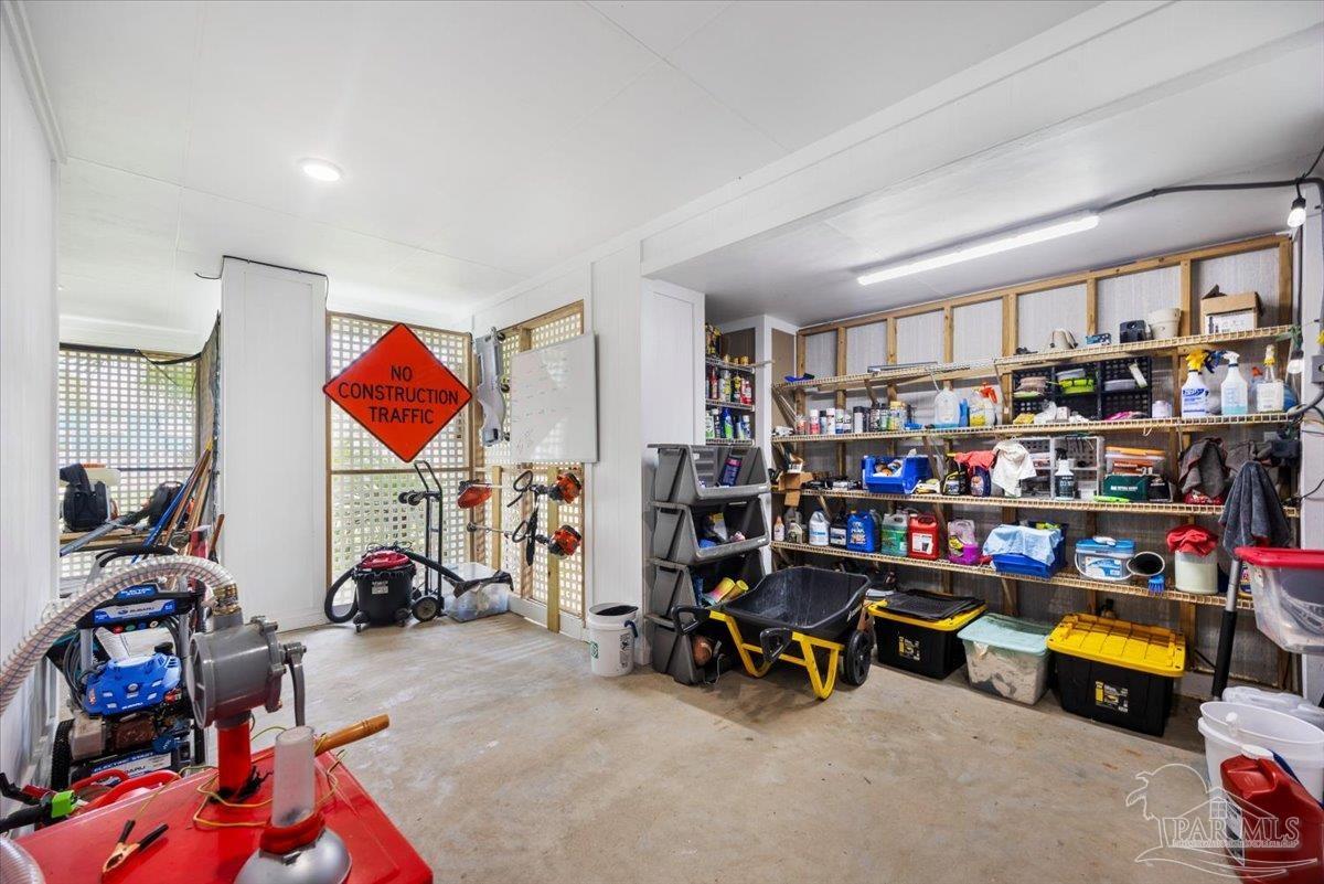 main property photo 70