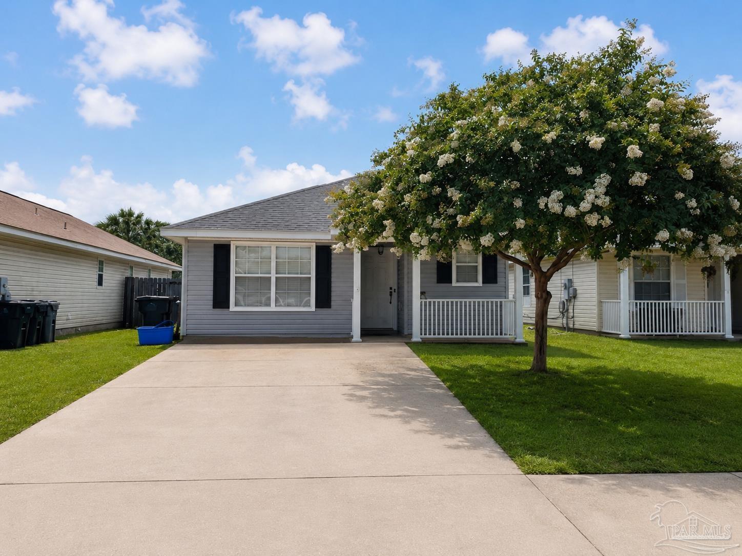 main property photo 0