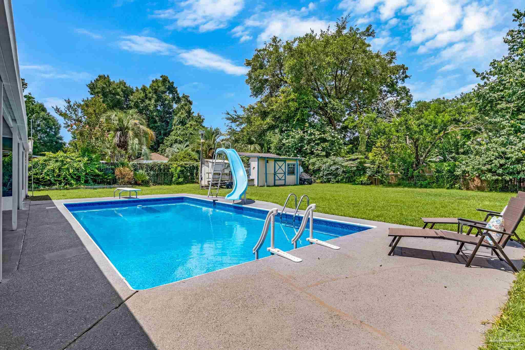 main property photo 50