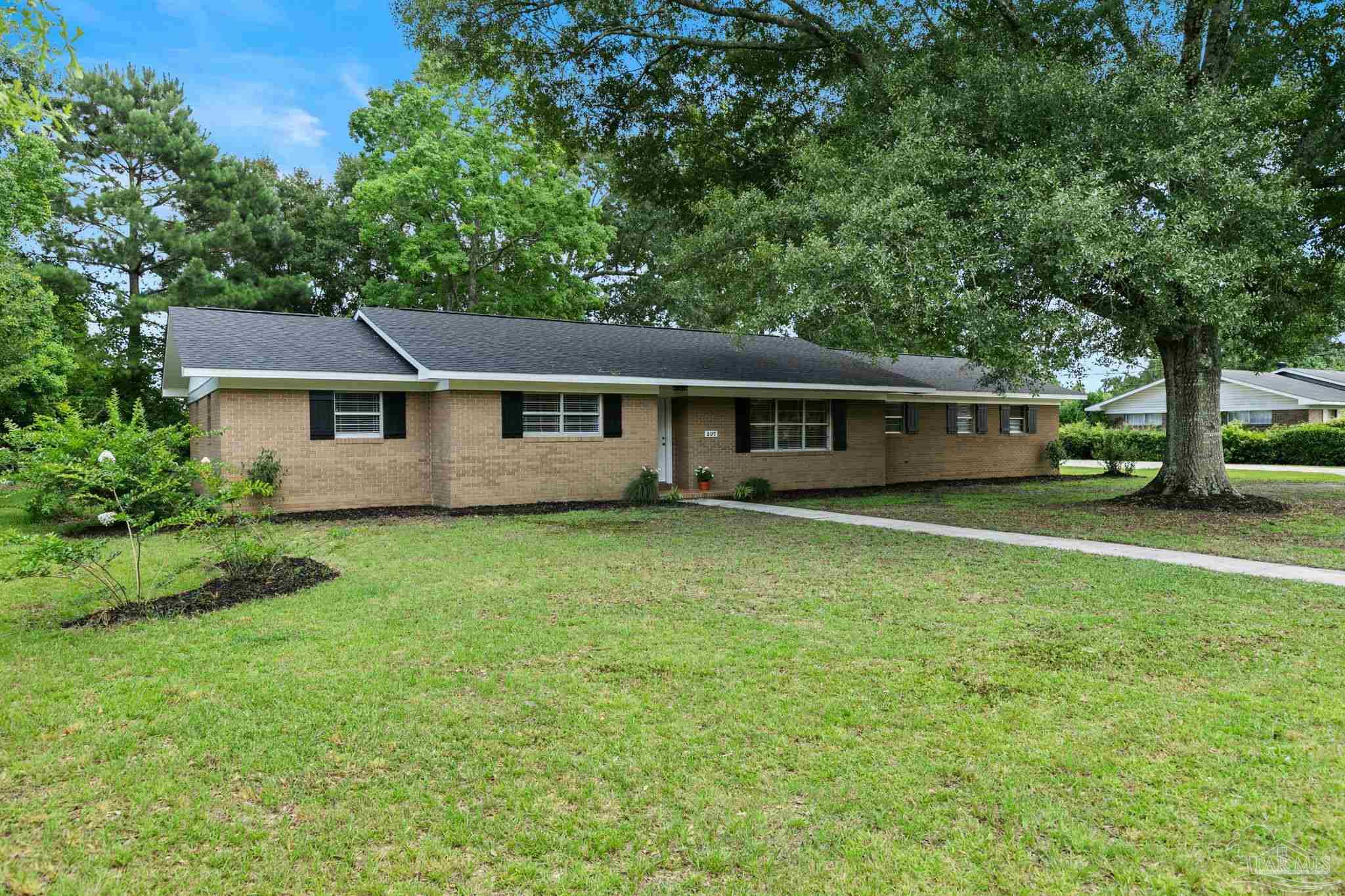 main property photo 51
