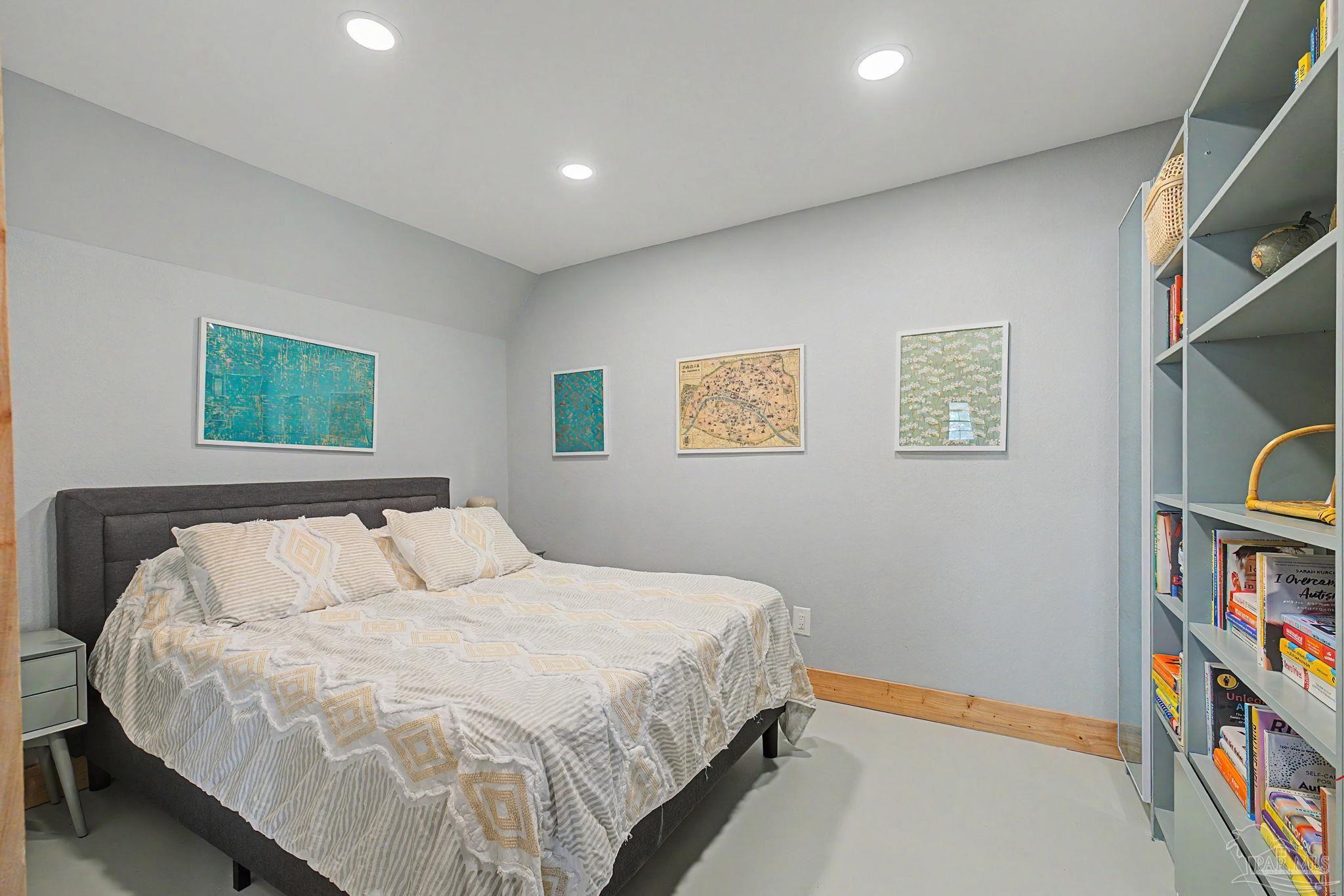 main property photo 59