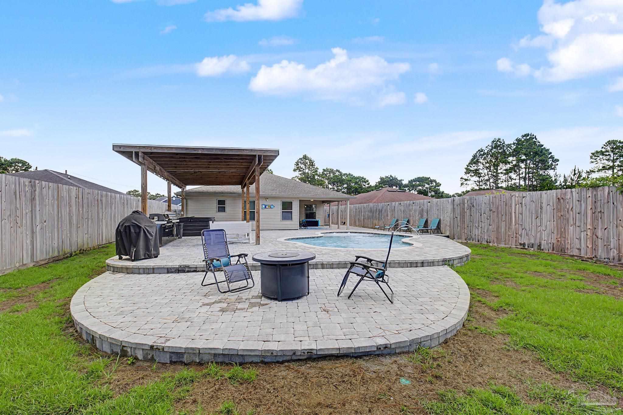 main property photo 45