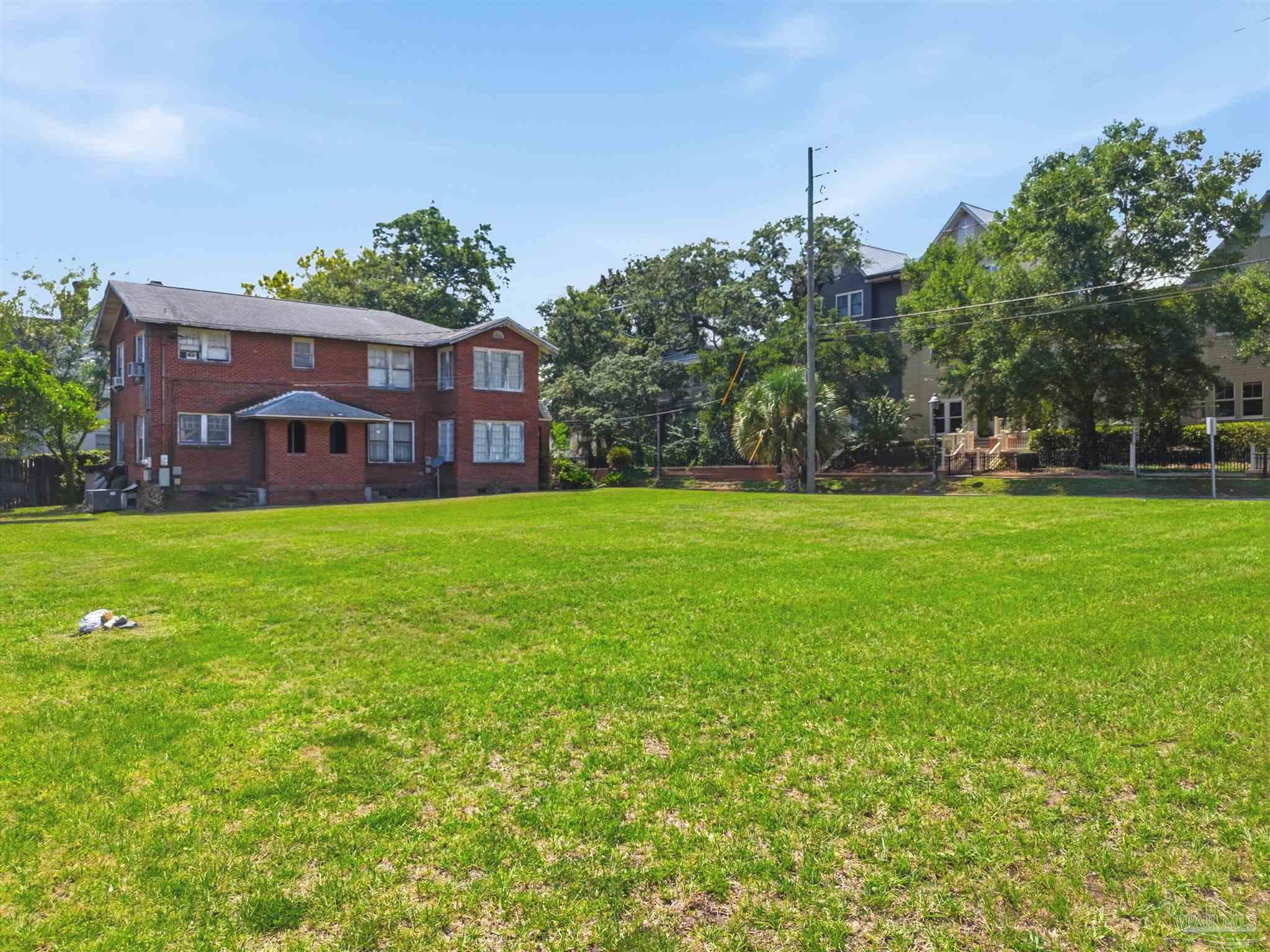 main property photo 14