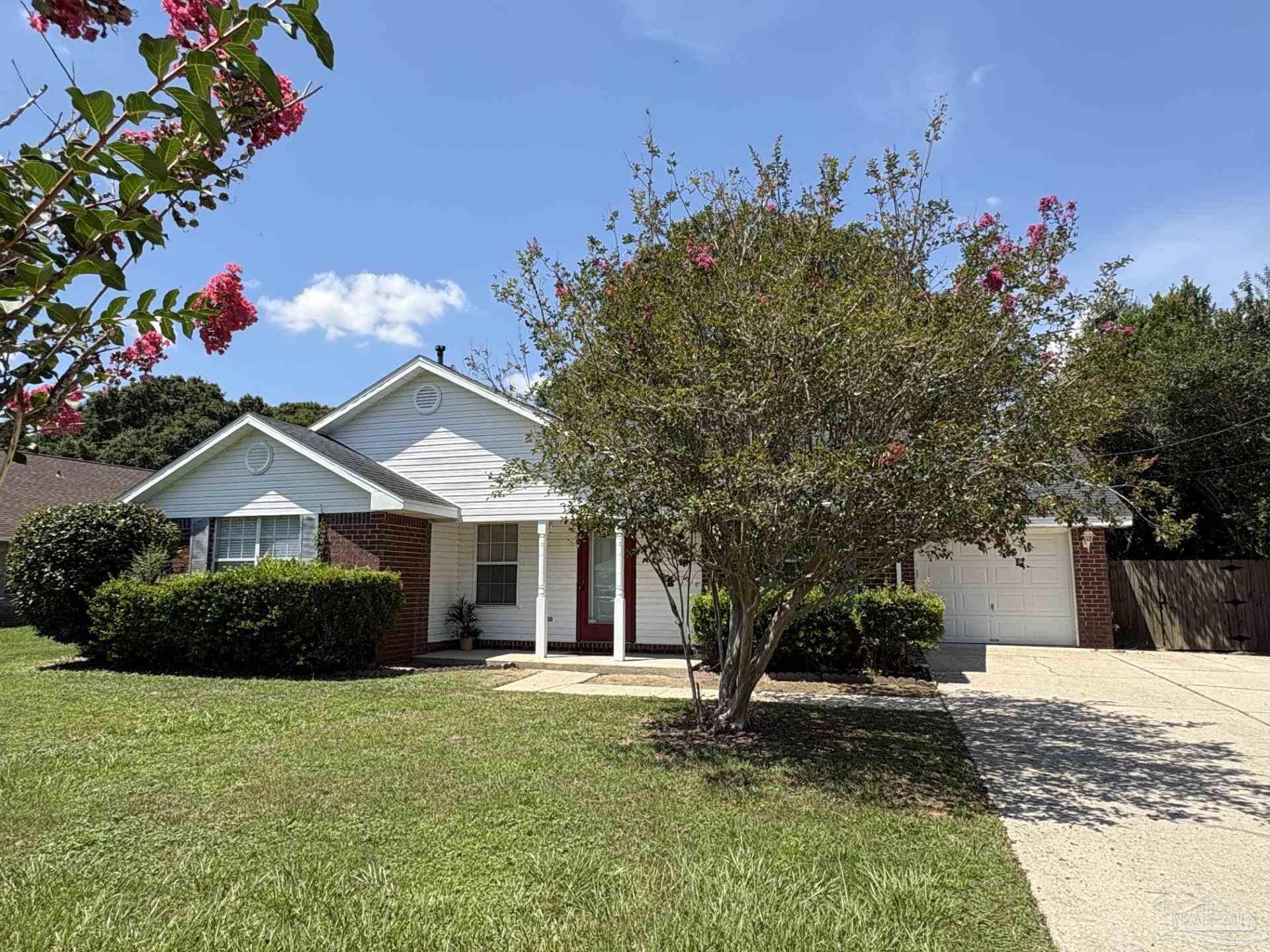 main property photo 0